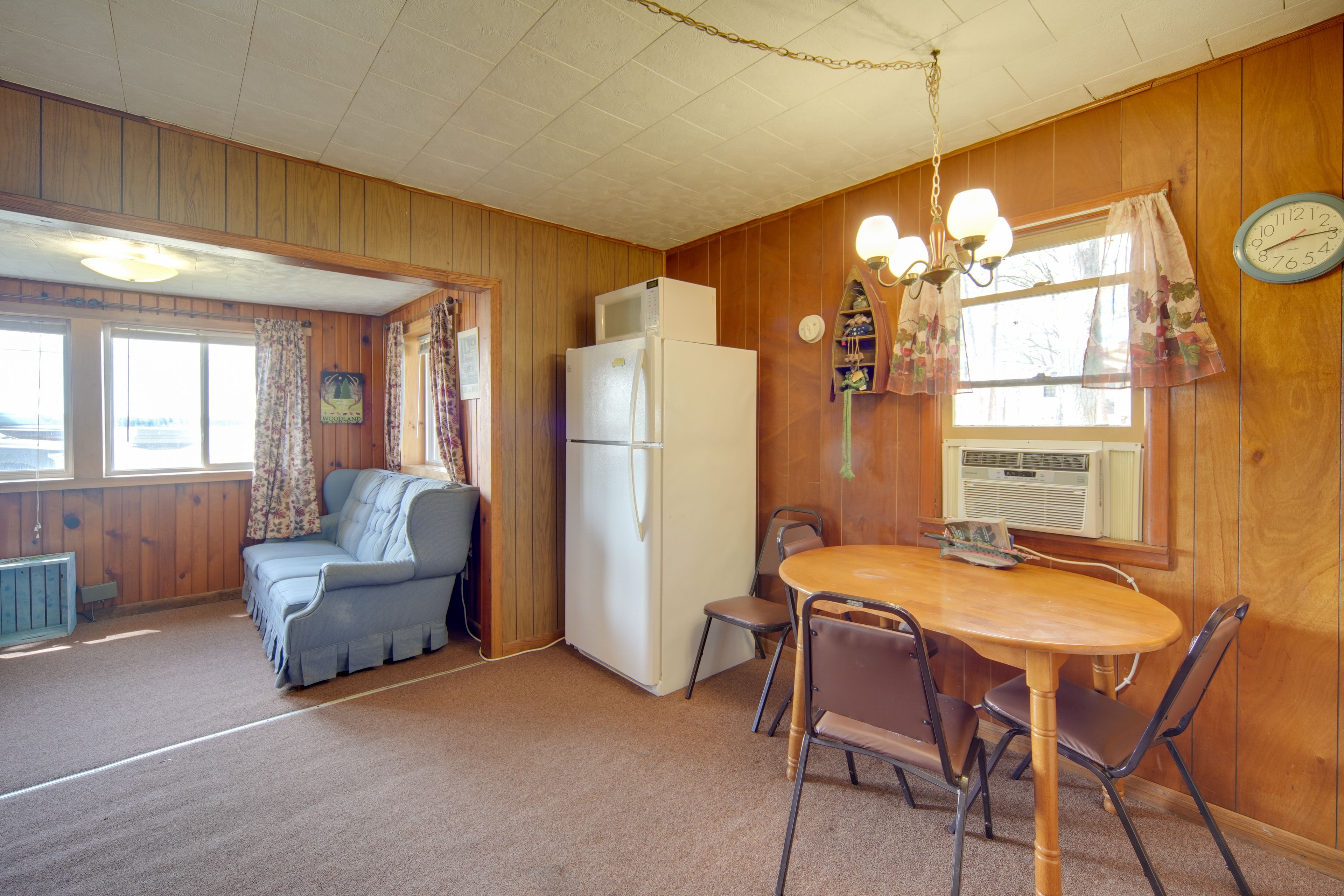 Dining Area | Dishware & Flatware | Window A/C Unit