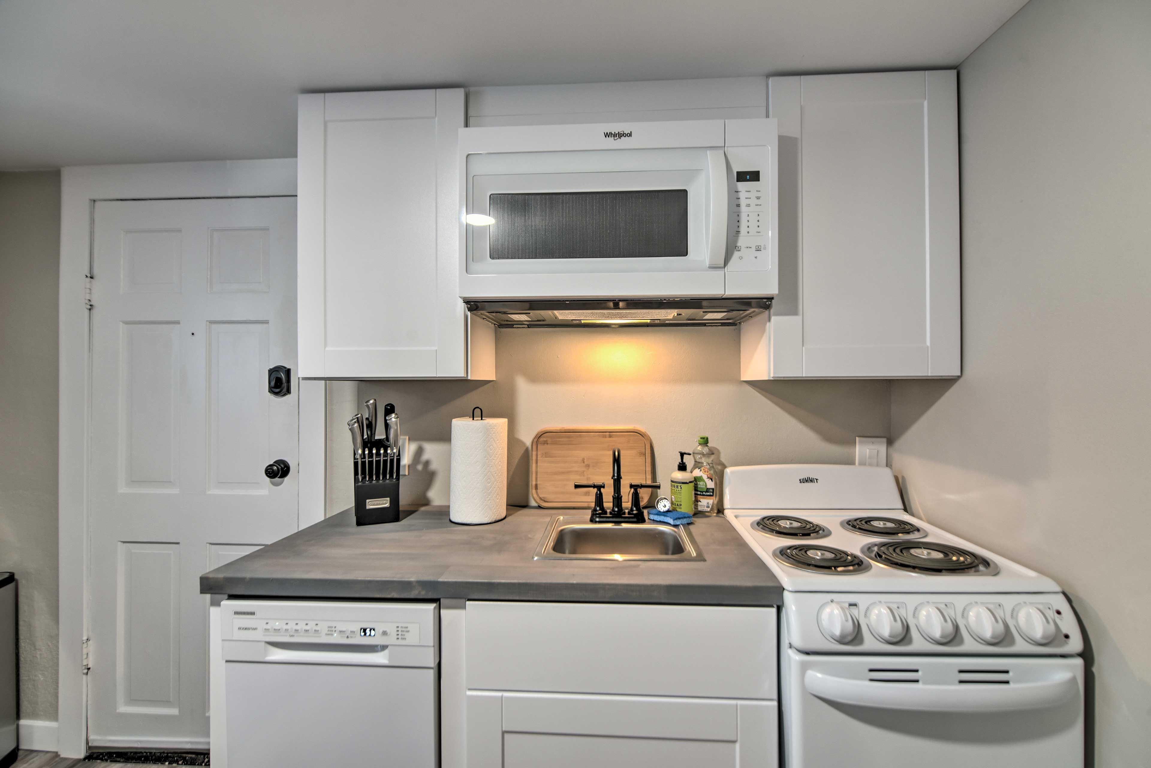 Kitchenette | Cooking Basics | Keurig Coffee Maker