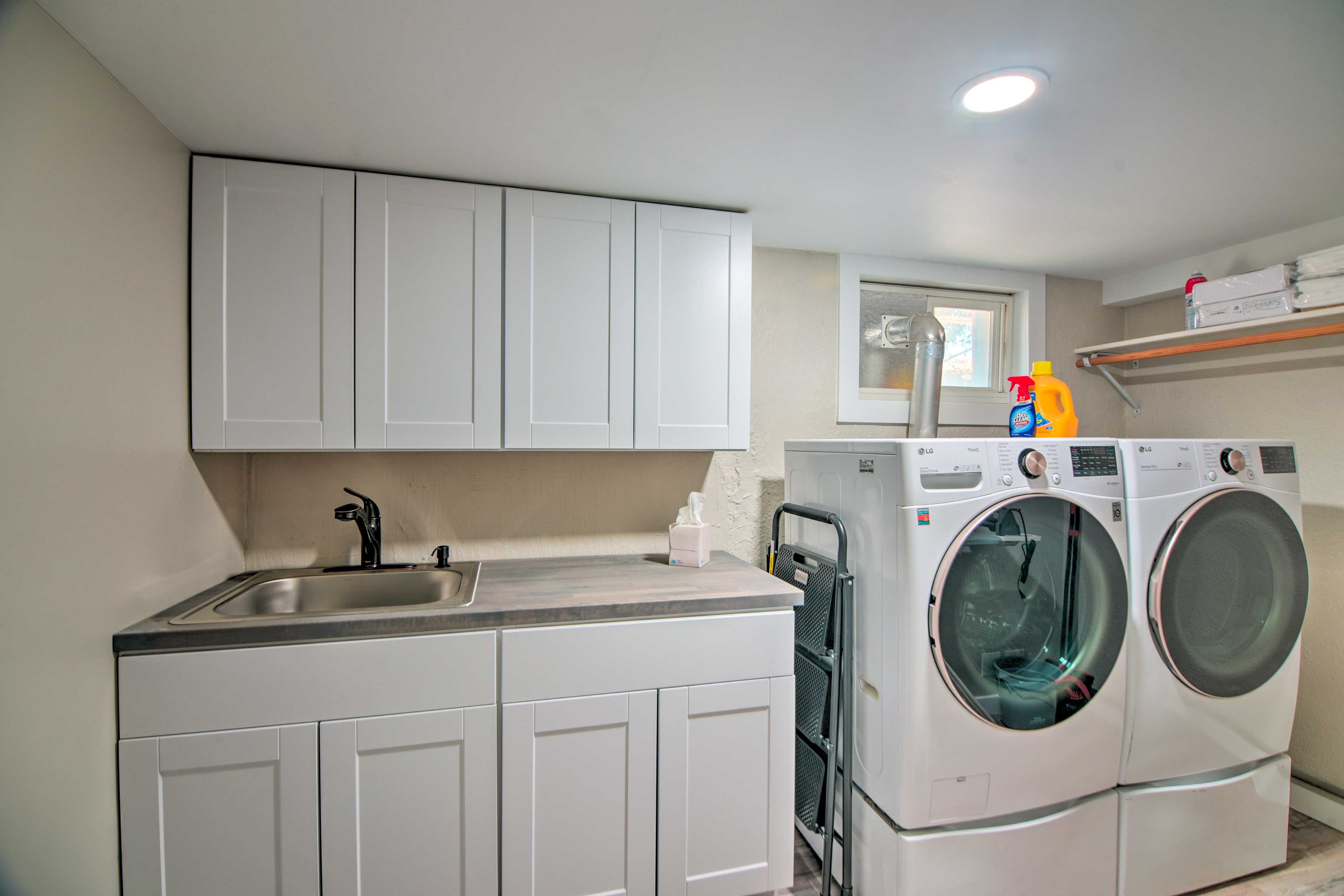 Laundry Room | Washer & Dryer