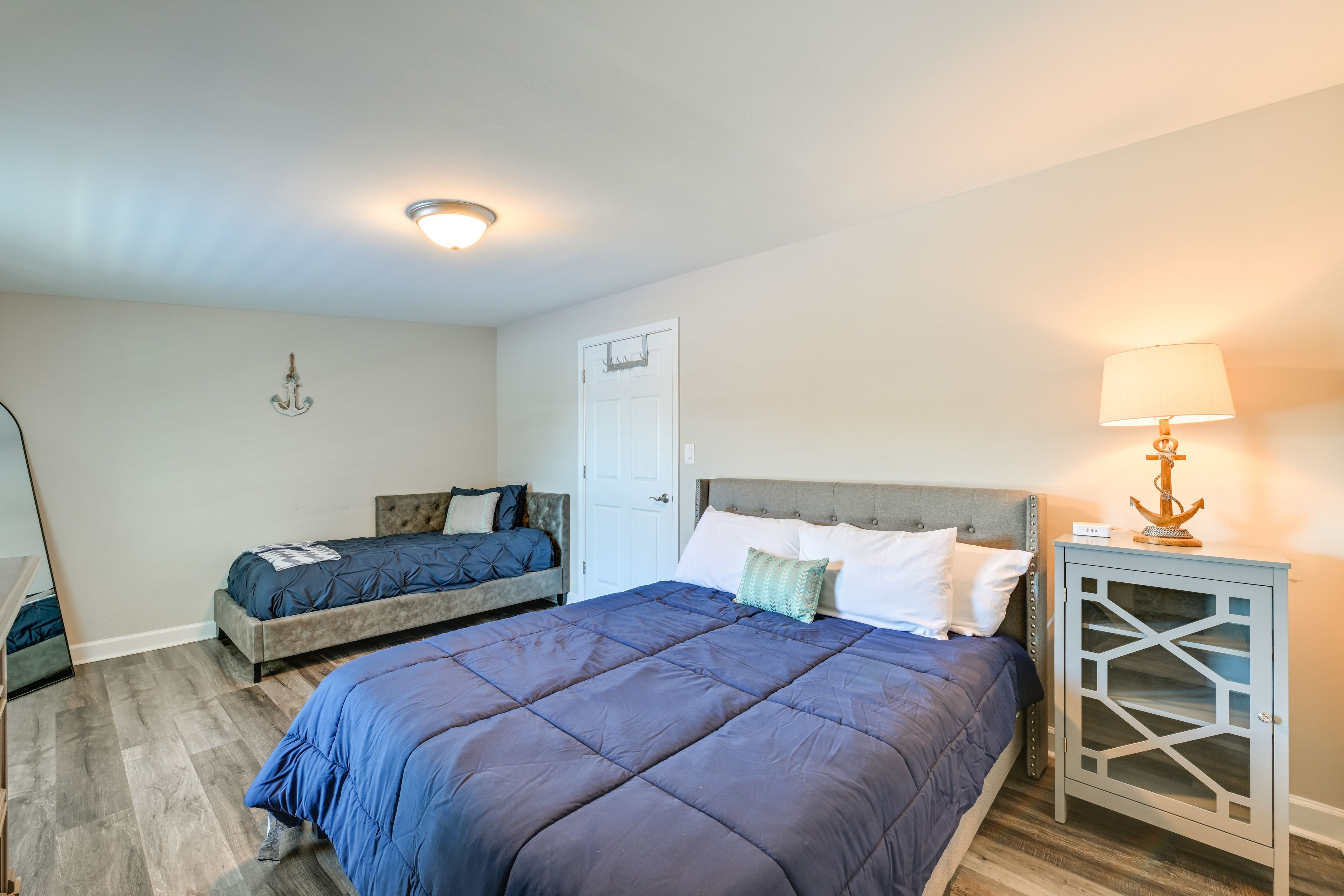 Bedroom 3 | Queen Bed | Twin Bed