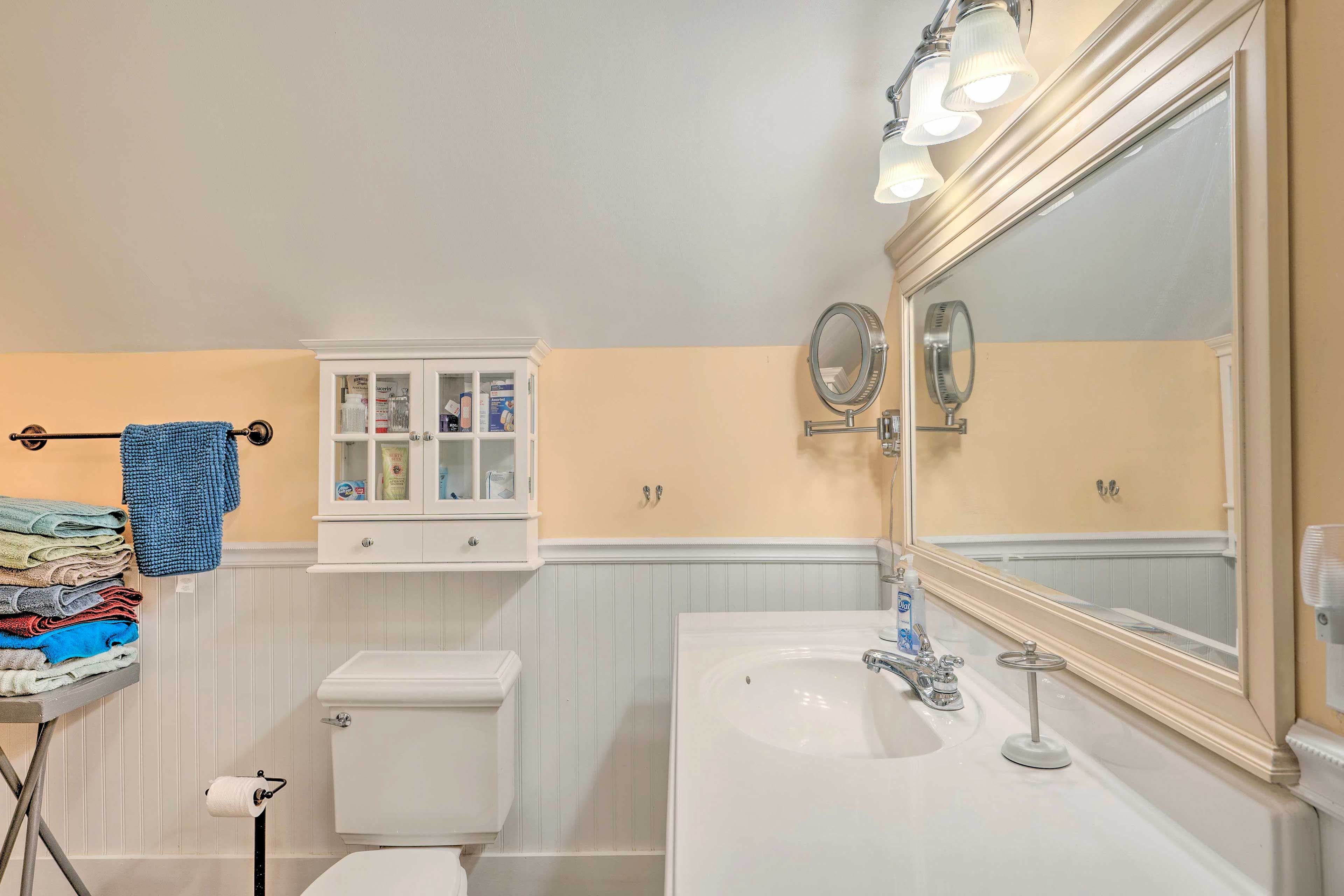 Full Bathroom