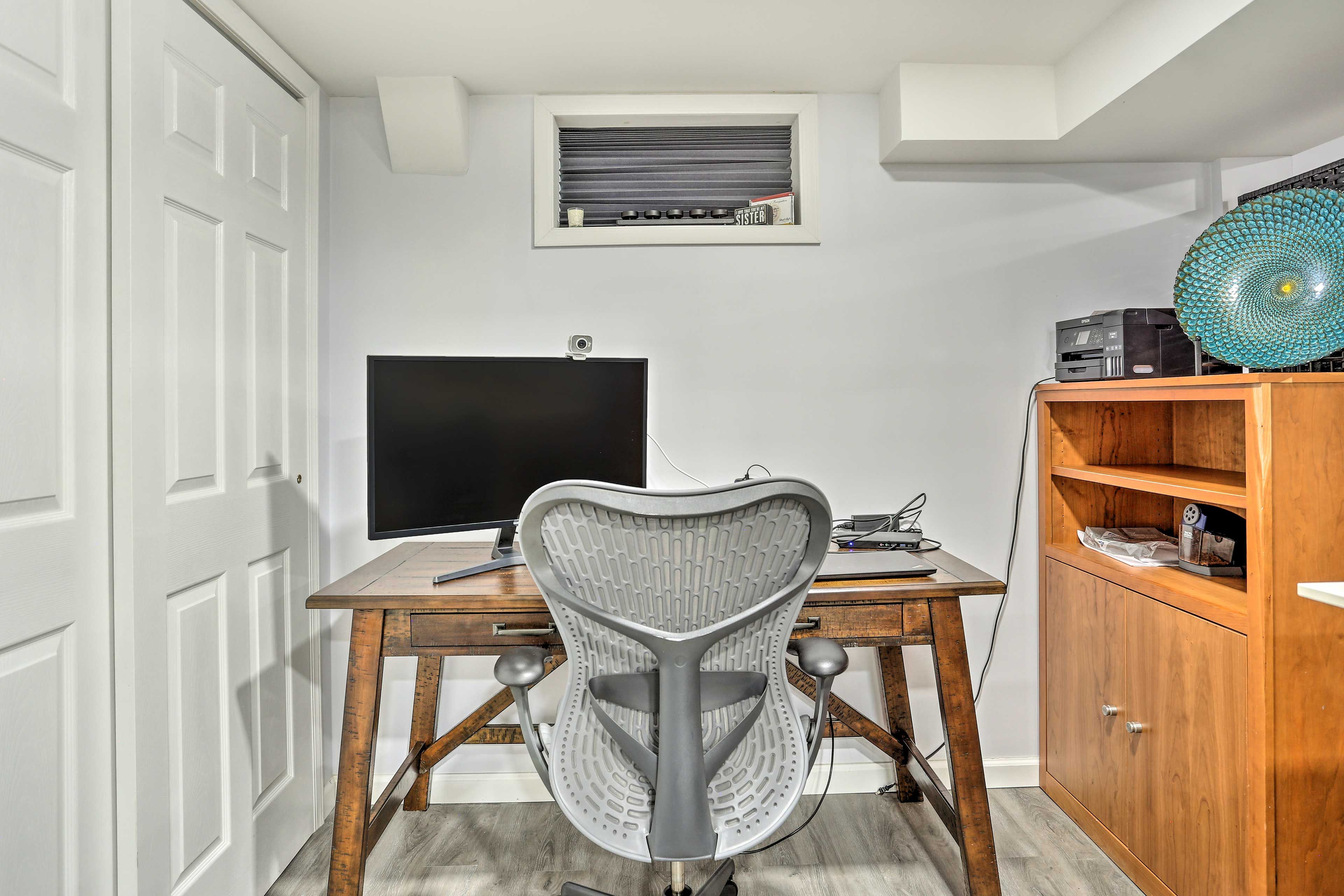 Office Space | Printer | Monitor