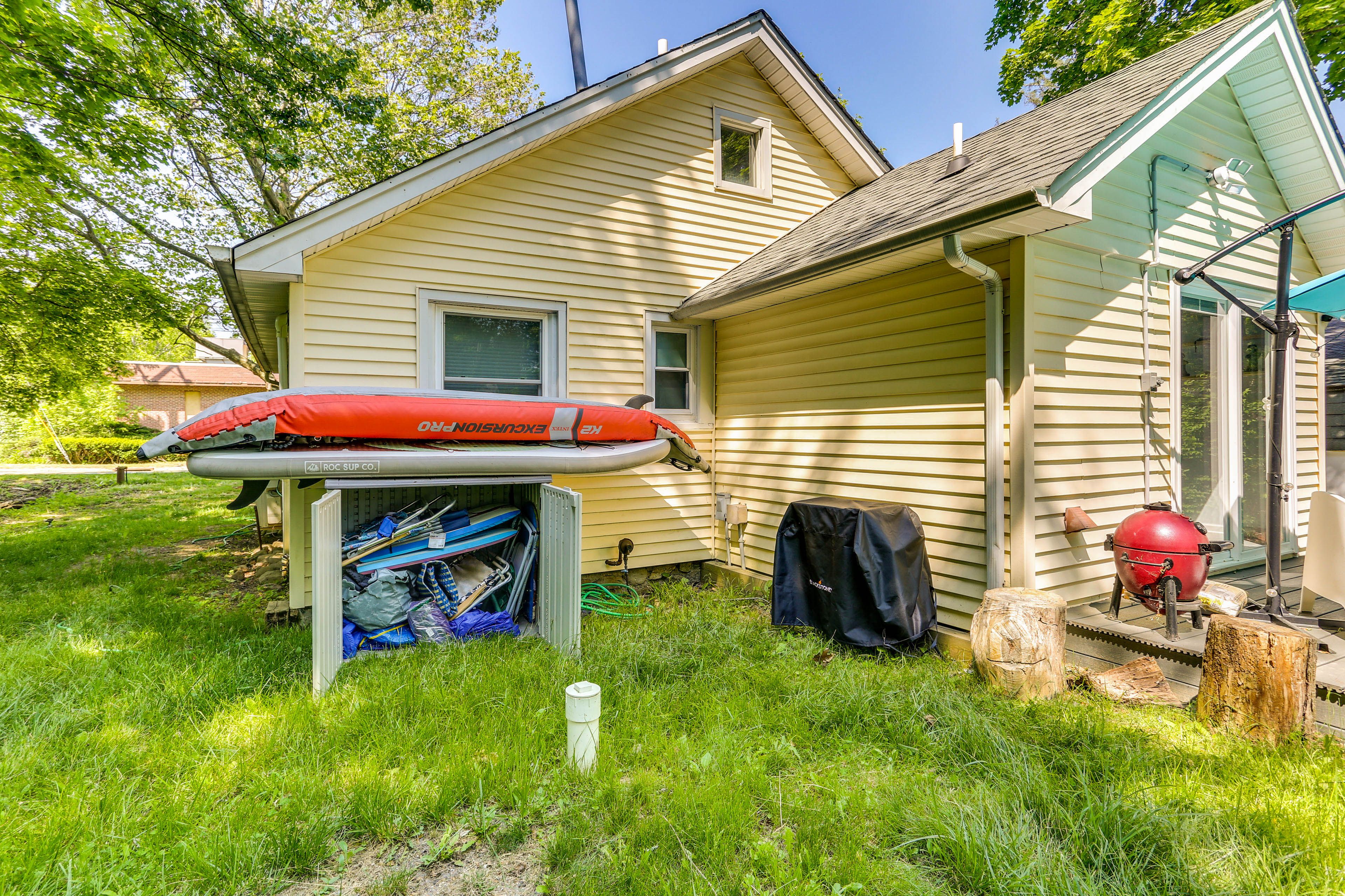 Yard Space | Paddleboard | Kayak | Beach Gear | Gas Grill