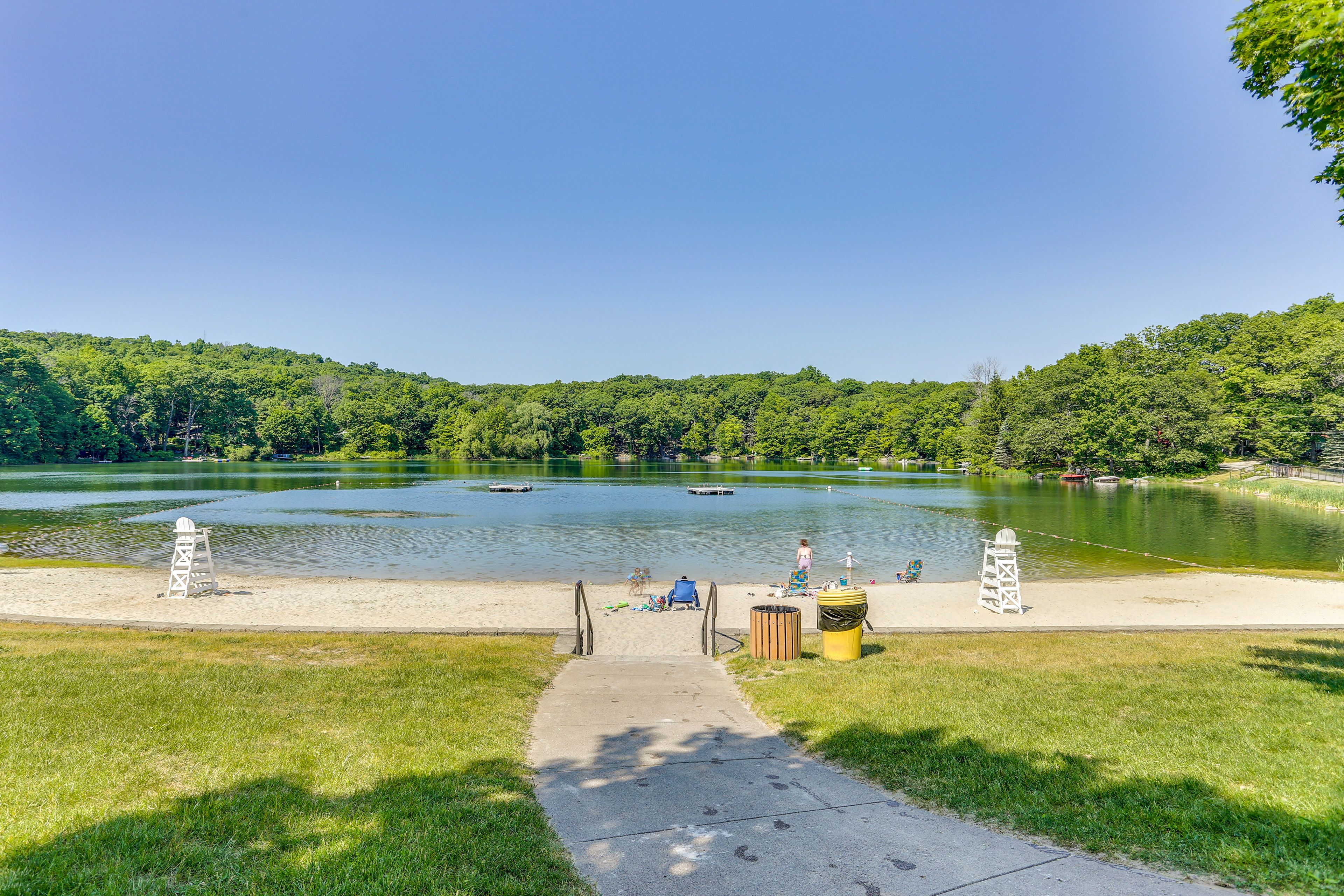 Lake On-Site | Beach