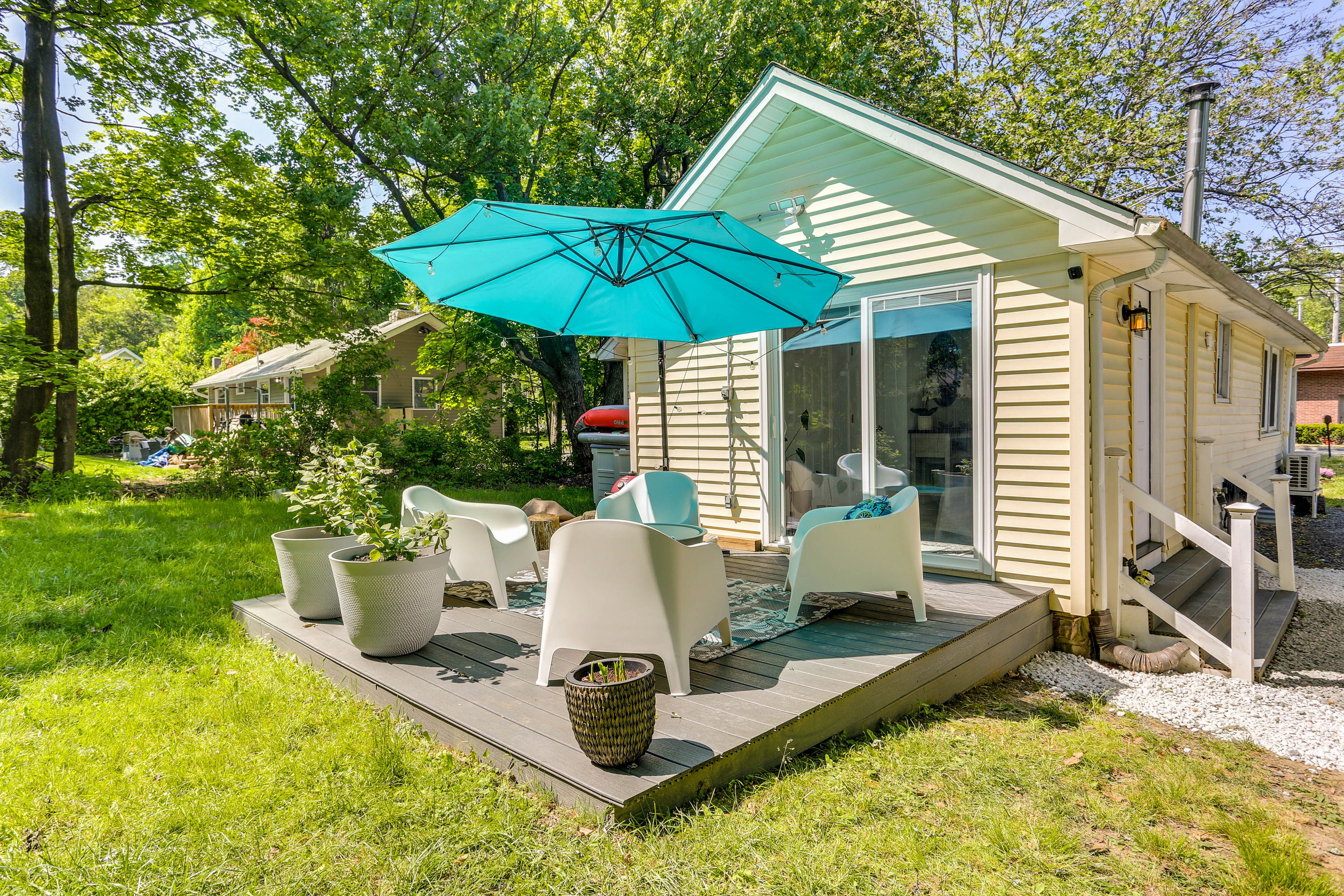 Backyard | Deck | Seating Area