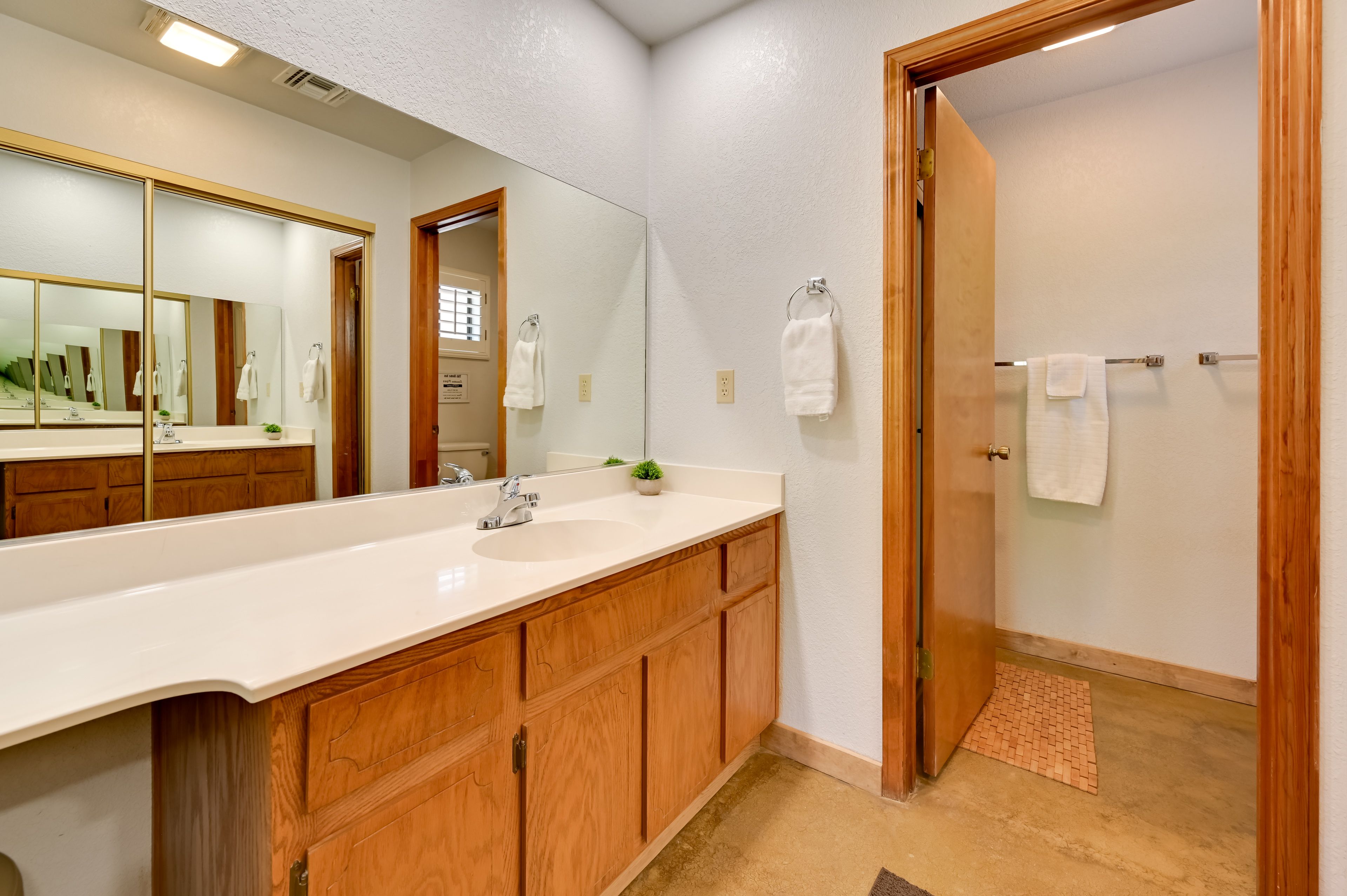 En-Suite Bathroom | Complimentary Toiletries