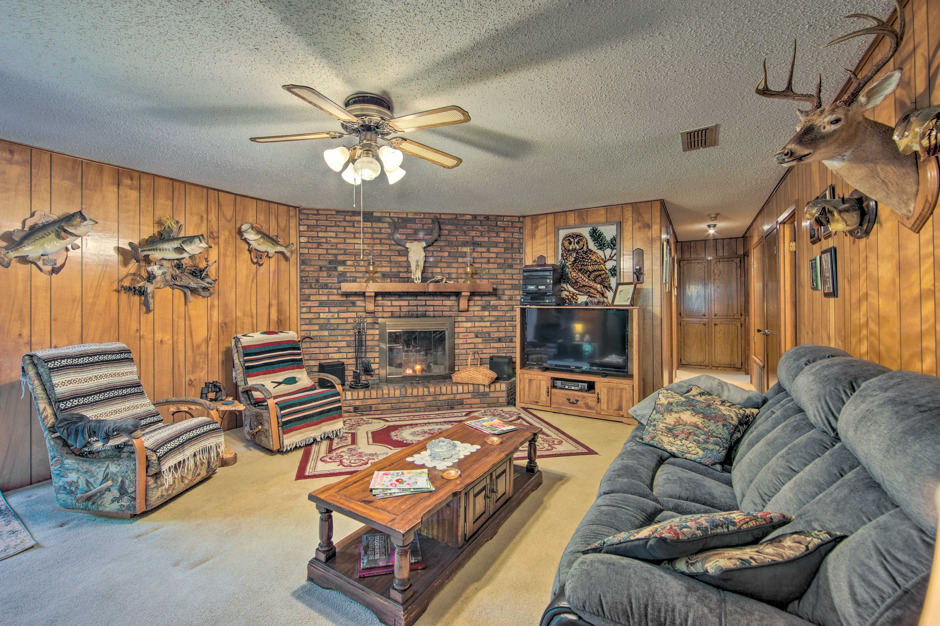 Jefferson Vacation Rental | 3BR | 2BA | 1,800 Sq Ft | Step-Free Access