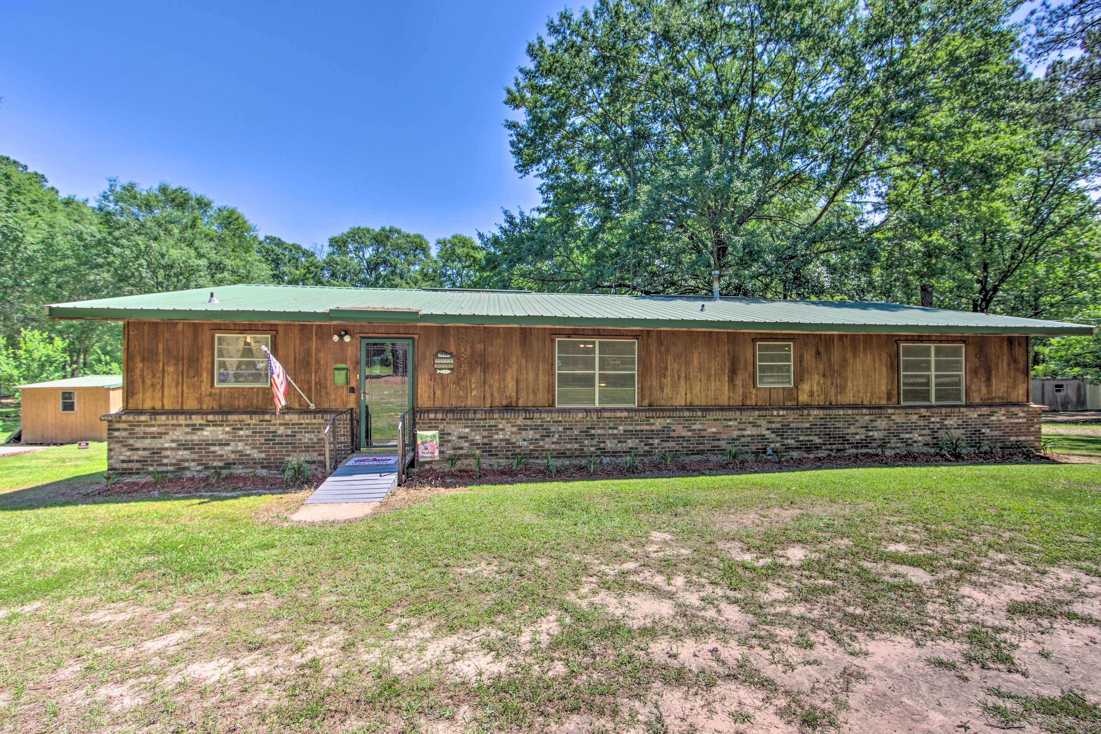 Property Exterior | Grab Rails in Bathtub | No WiFi | Towels & Linens