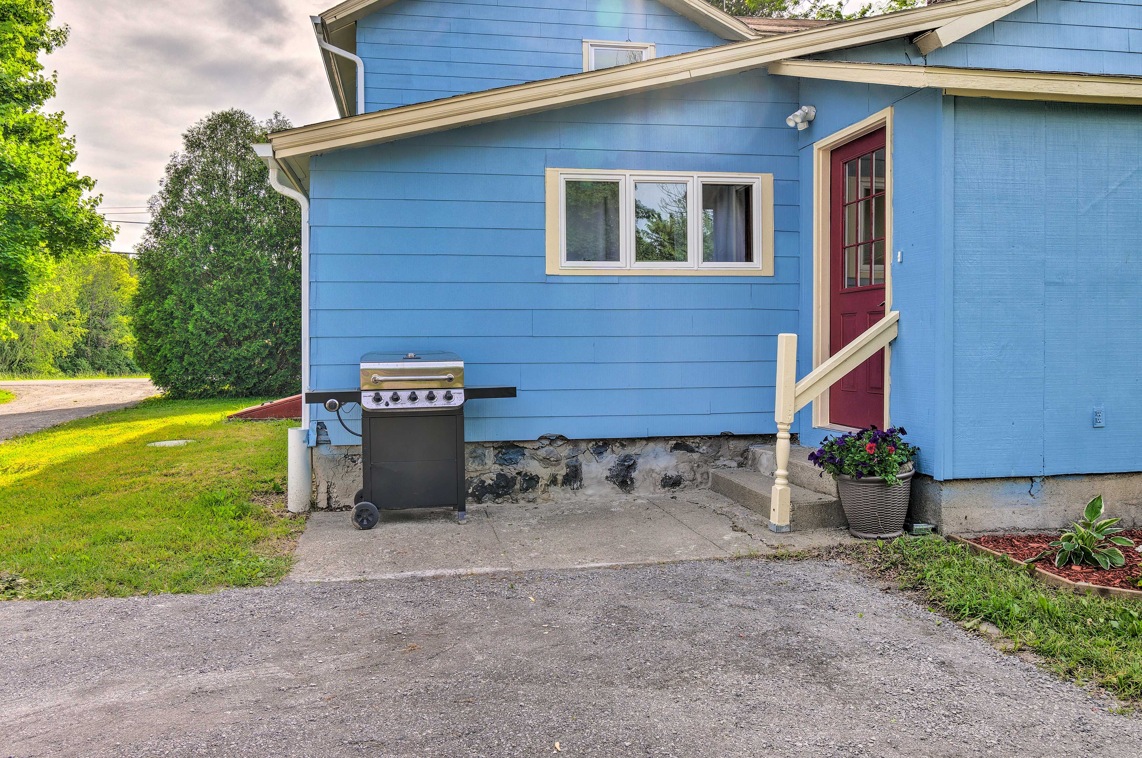 House Exterior | Gas Grill