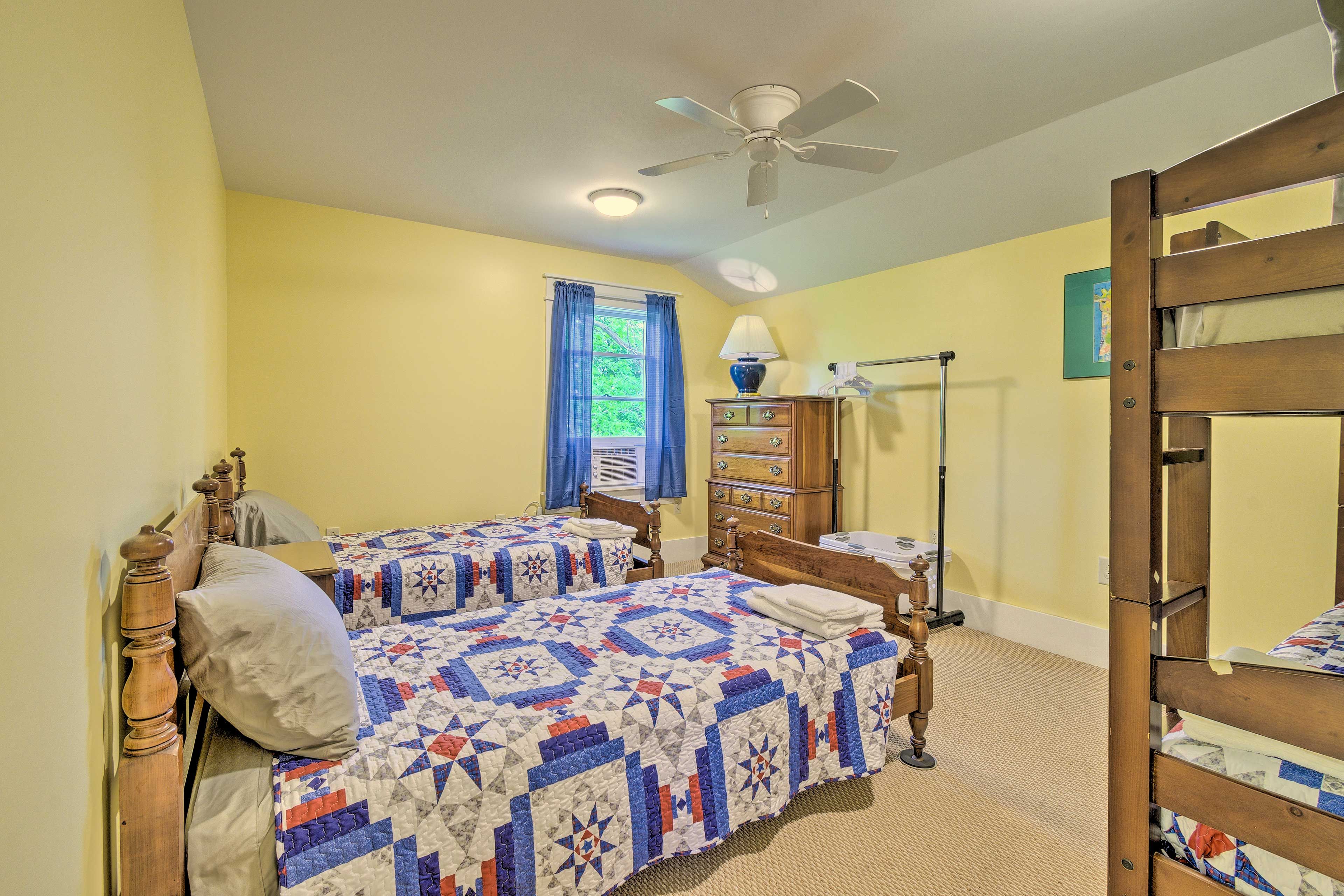 Bedroom 3 | 2 Twin Beds | Twin Bunk Bed | 2nd Floor