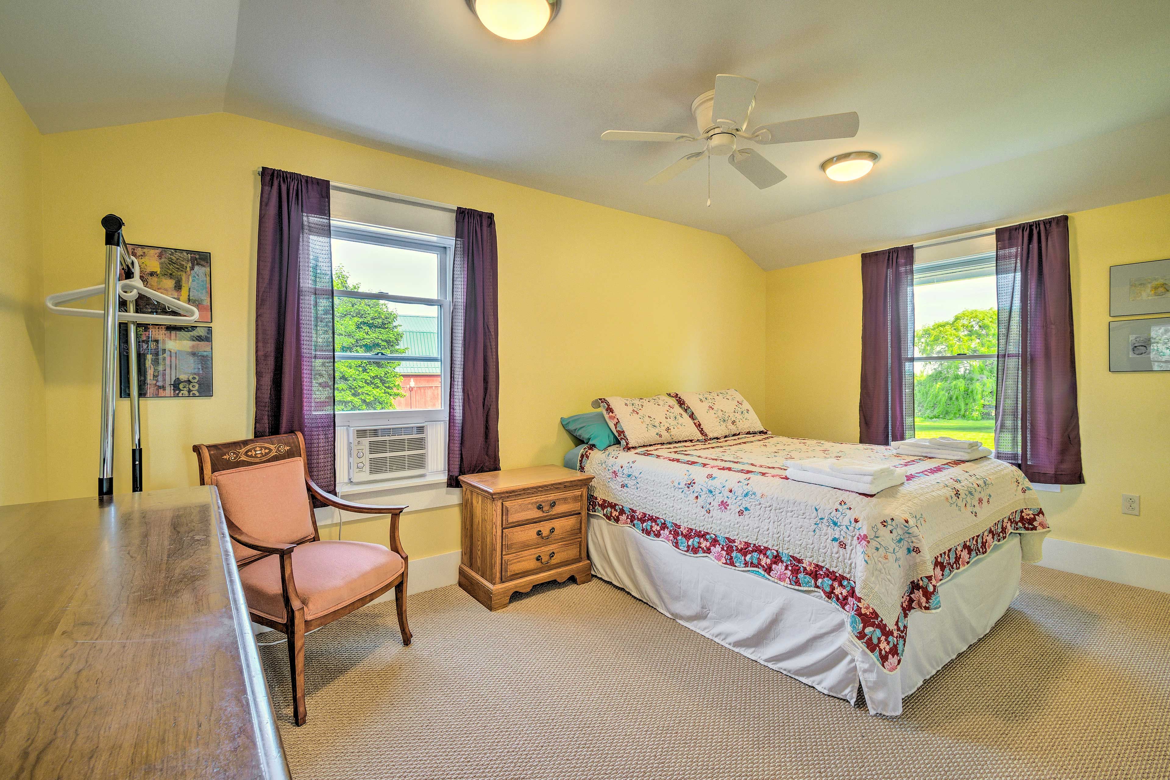 Bedroom 2 | Queen Bed | 2nd Floor