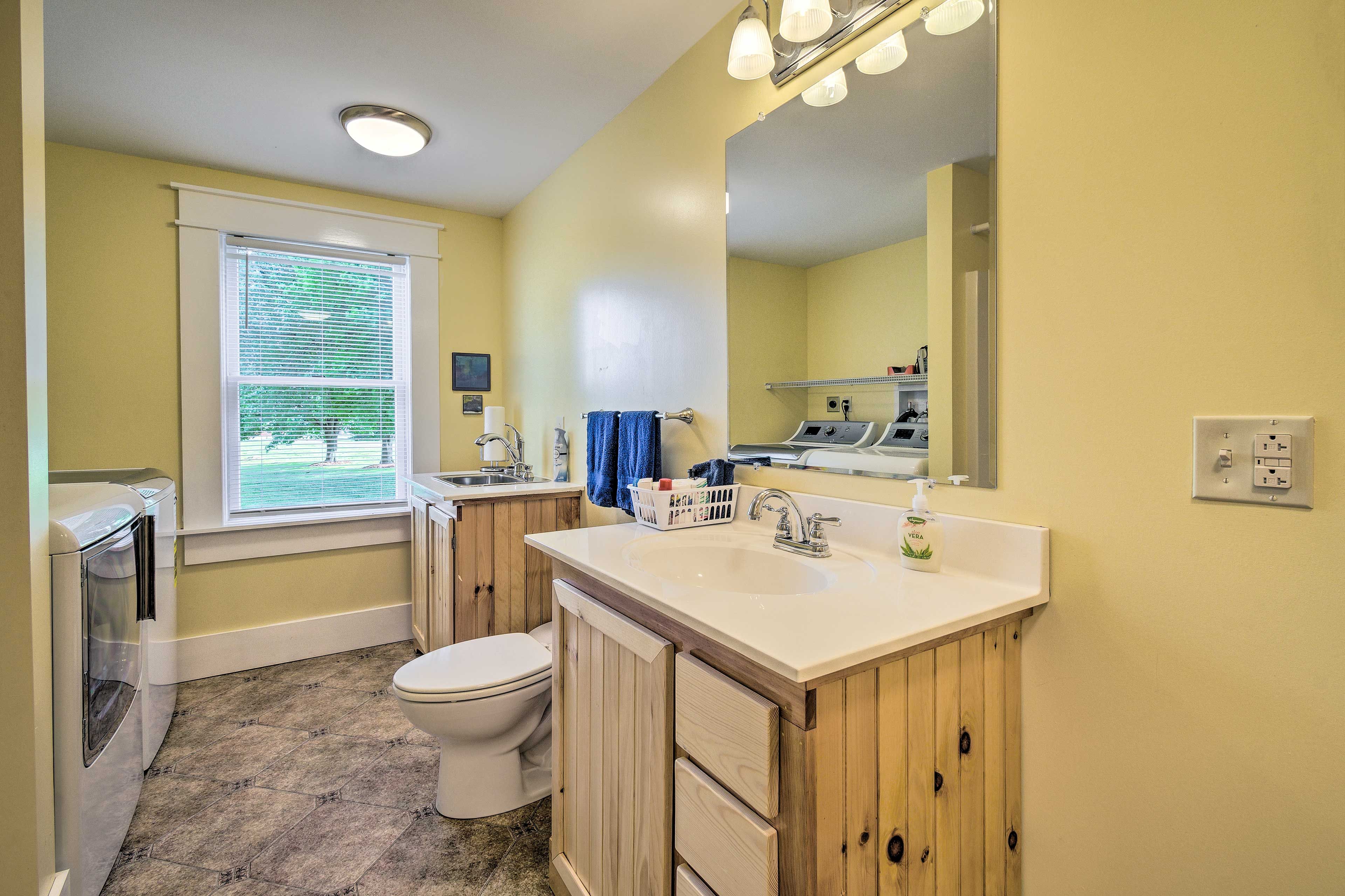 Full Bathroom | Laundry | 1st Floor