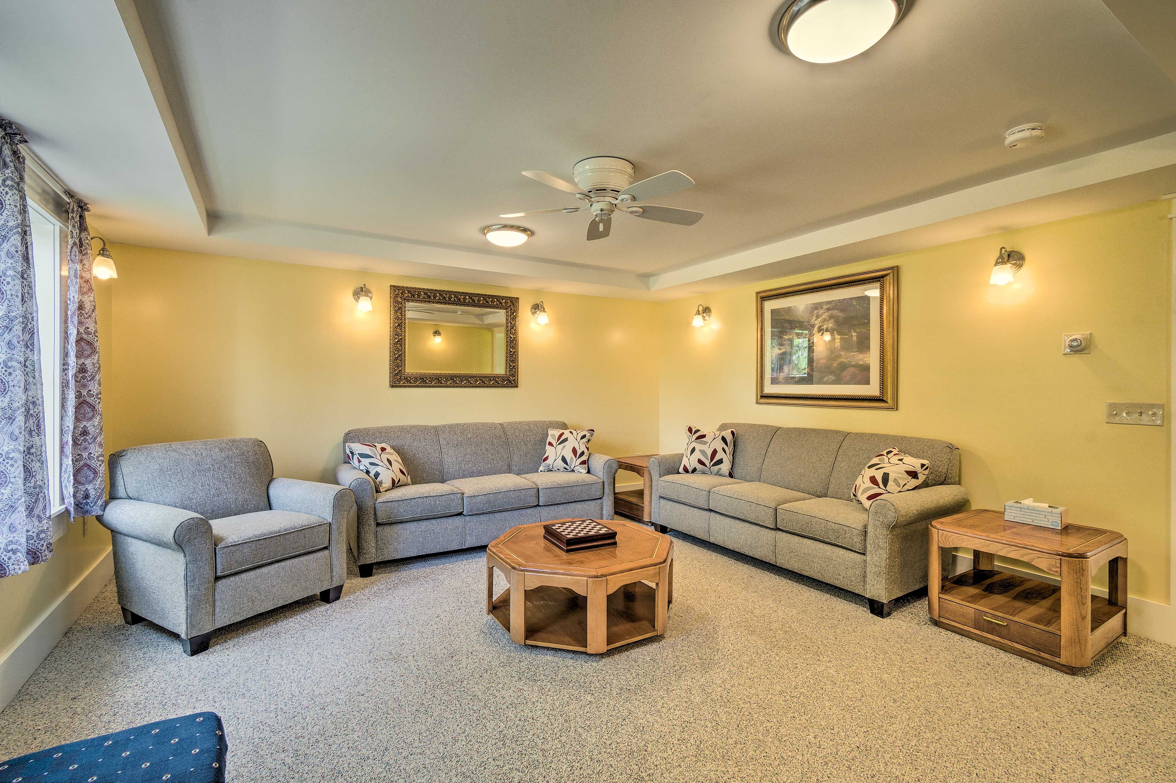 Living Room | Smart TV