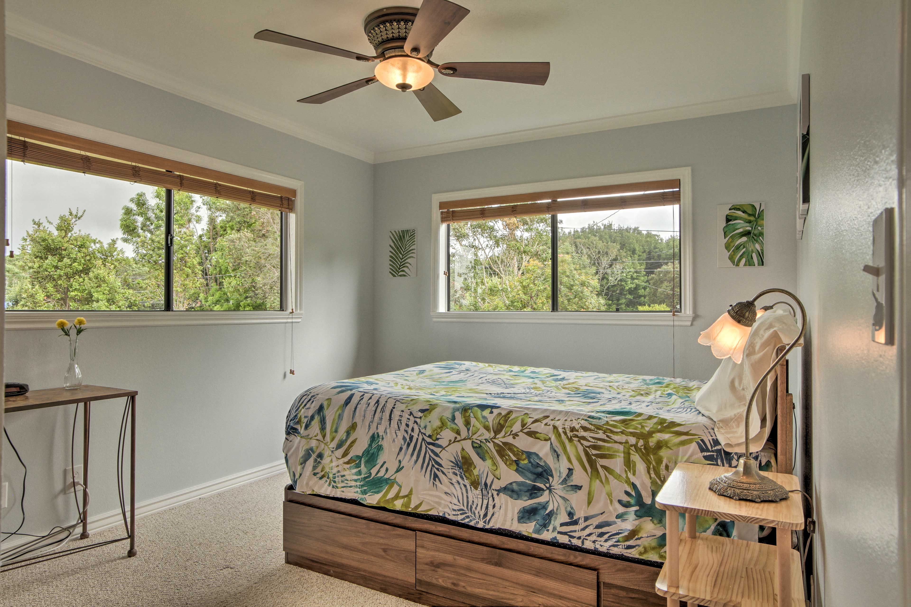 Bedroom 2 | Queen Bed