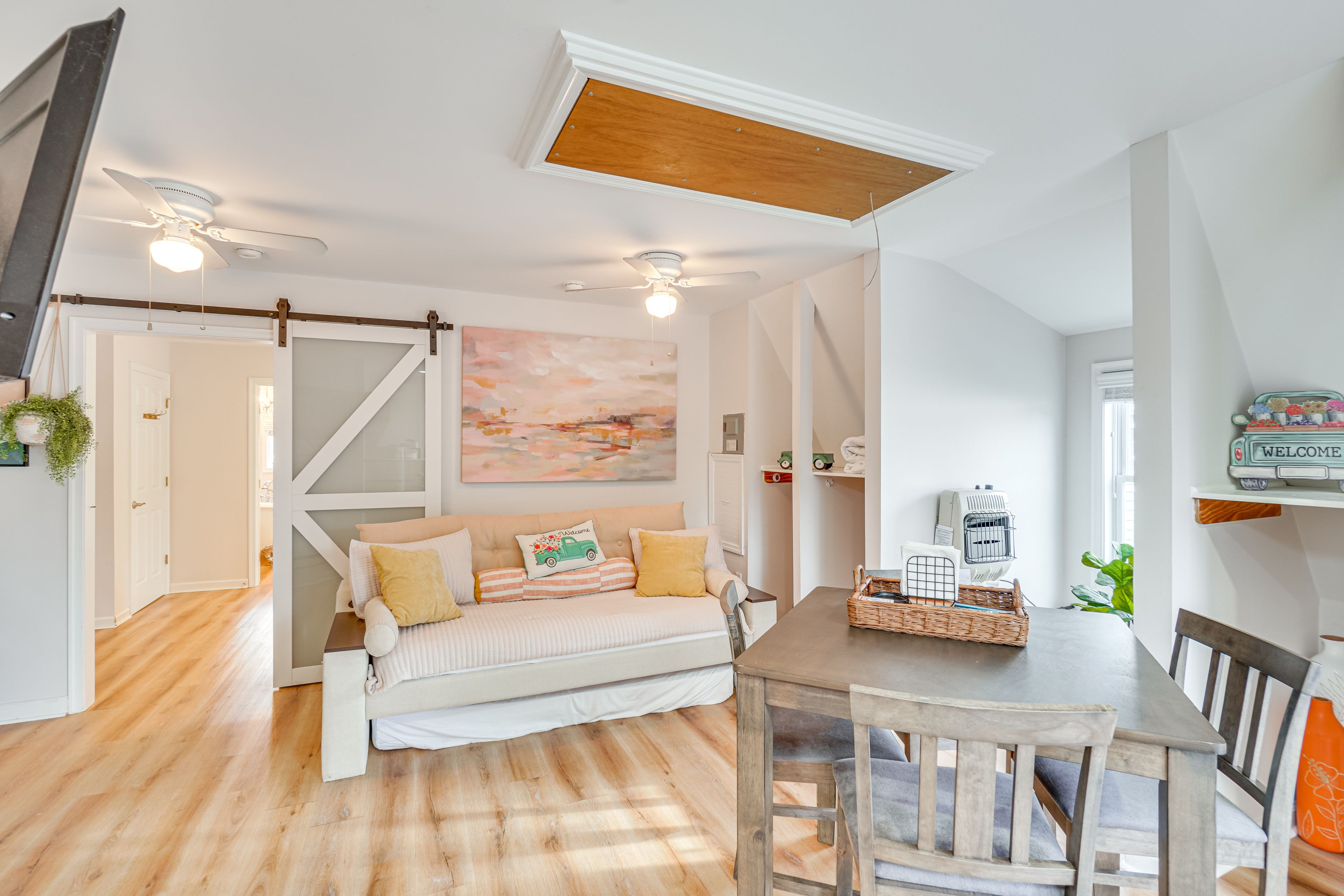 Living Area | Free WiFi | Smart TV | Keyless Entry | Window A/C Units