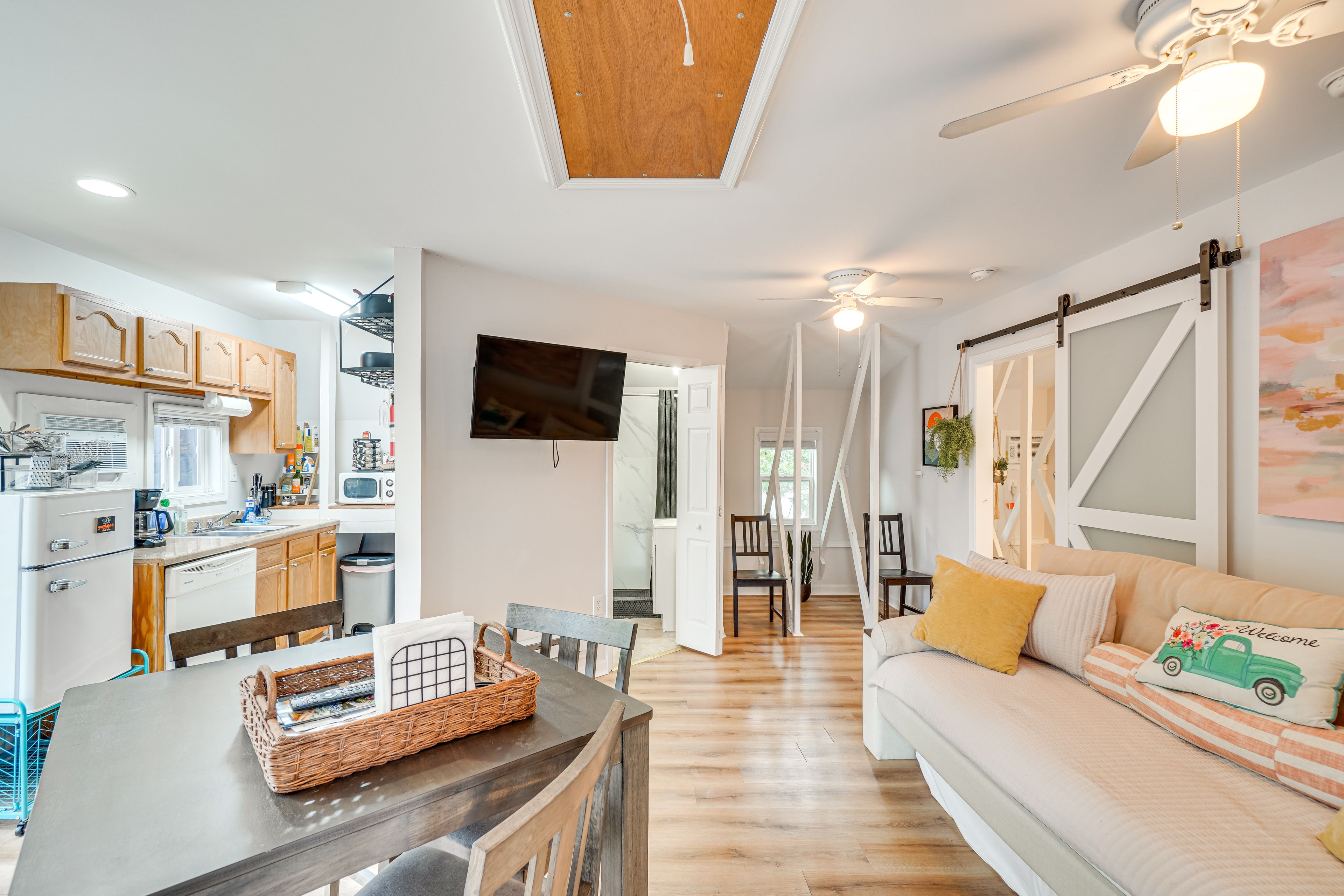 Brunswick Vacation Rental | 1BR | 2BA | Stairs Required to Access | 550 Sq Ft