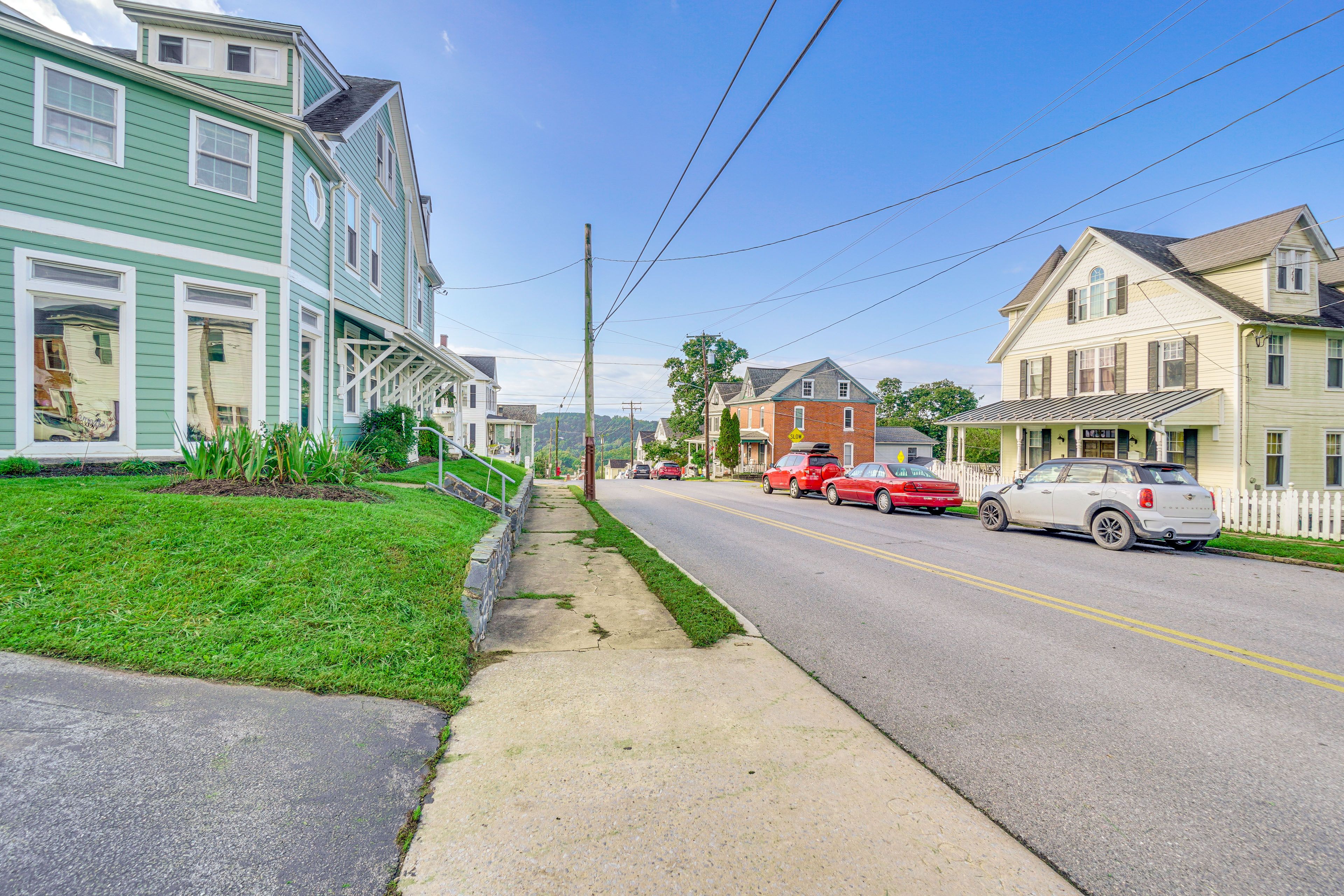 Parking | Street Parking Available (First-Come, First-Served)