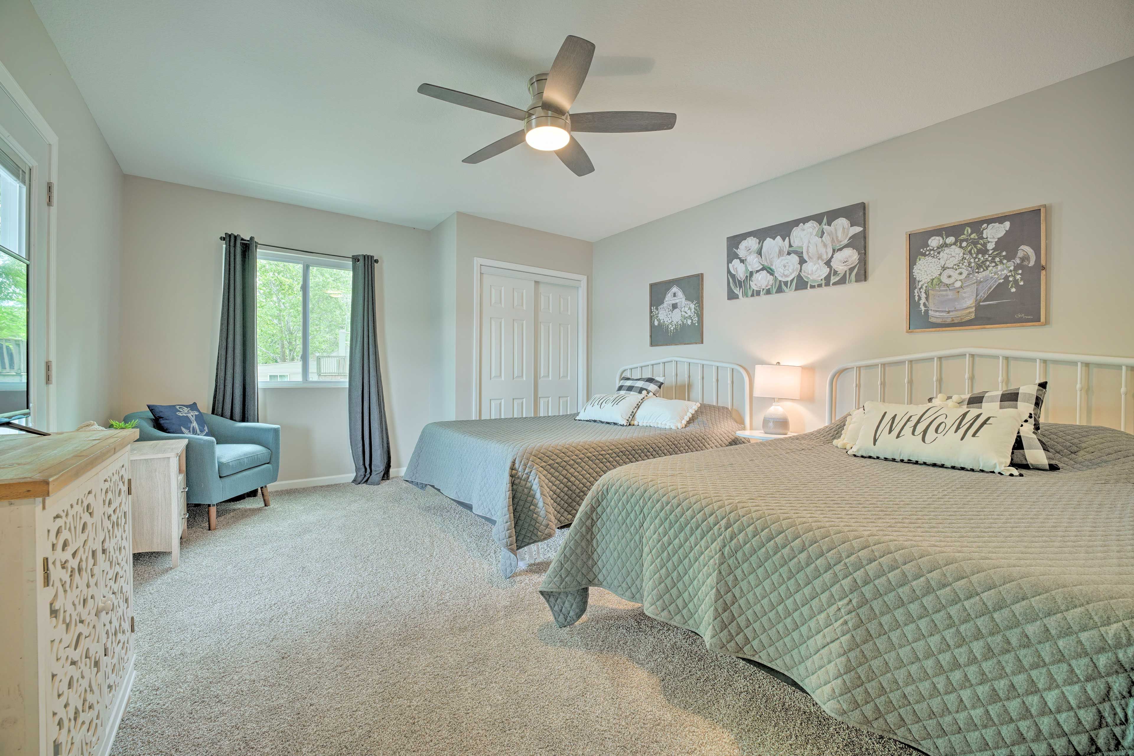 Bedroom 3 | 2 Queen Beds | Main Floor | Smart TV