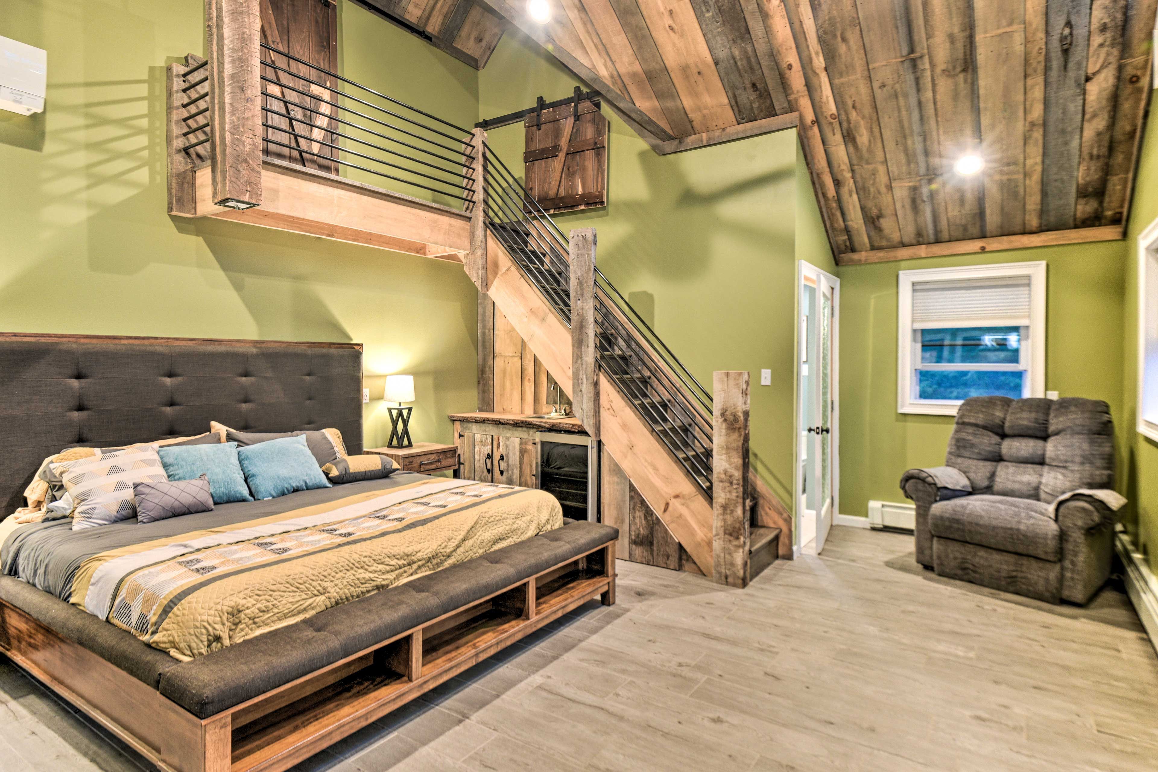 Bedroom 1 | California King Craftmatic Adjustable Bed | Wet Bar | Wine Cooler