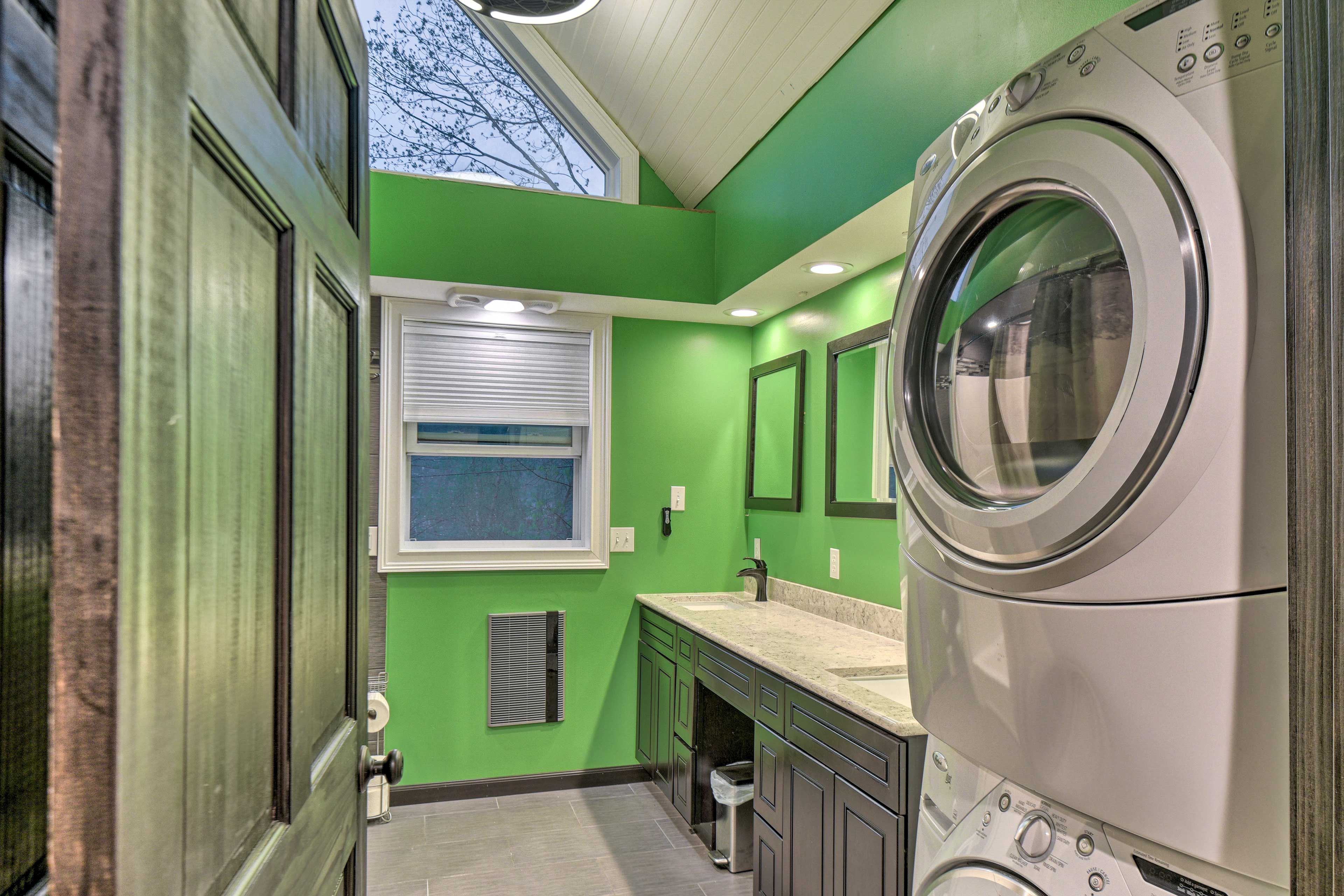 Full Bathroom | In-Unit Laundry