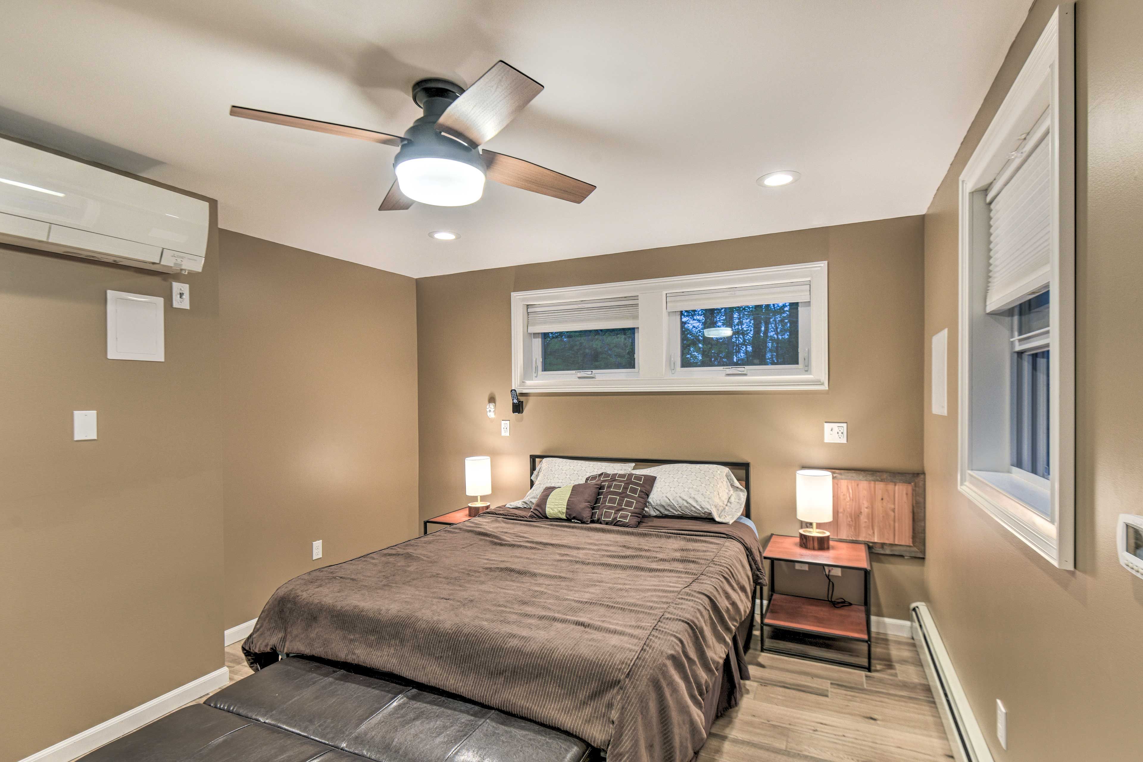 Bedroom 5 | Queen Bed