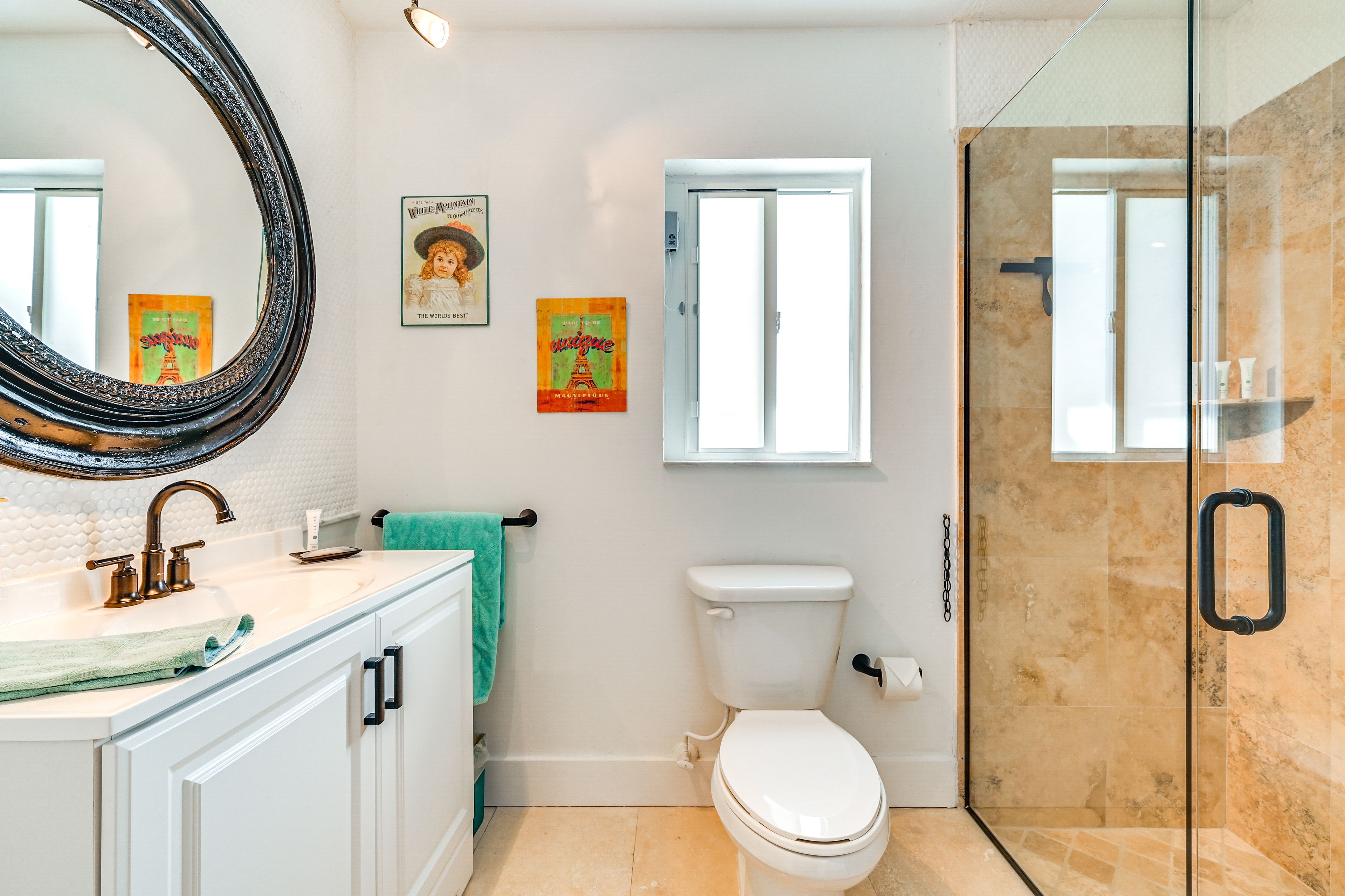 En-Suite Bathroom | Towels | Hair Dryer