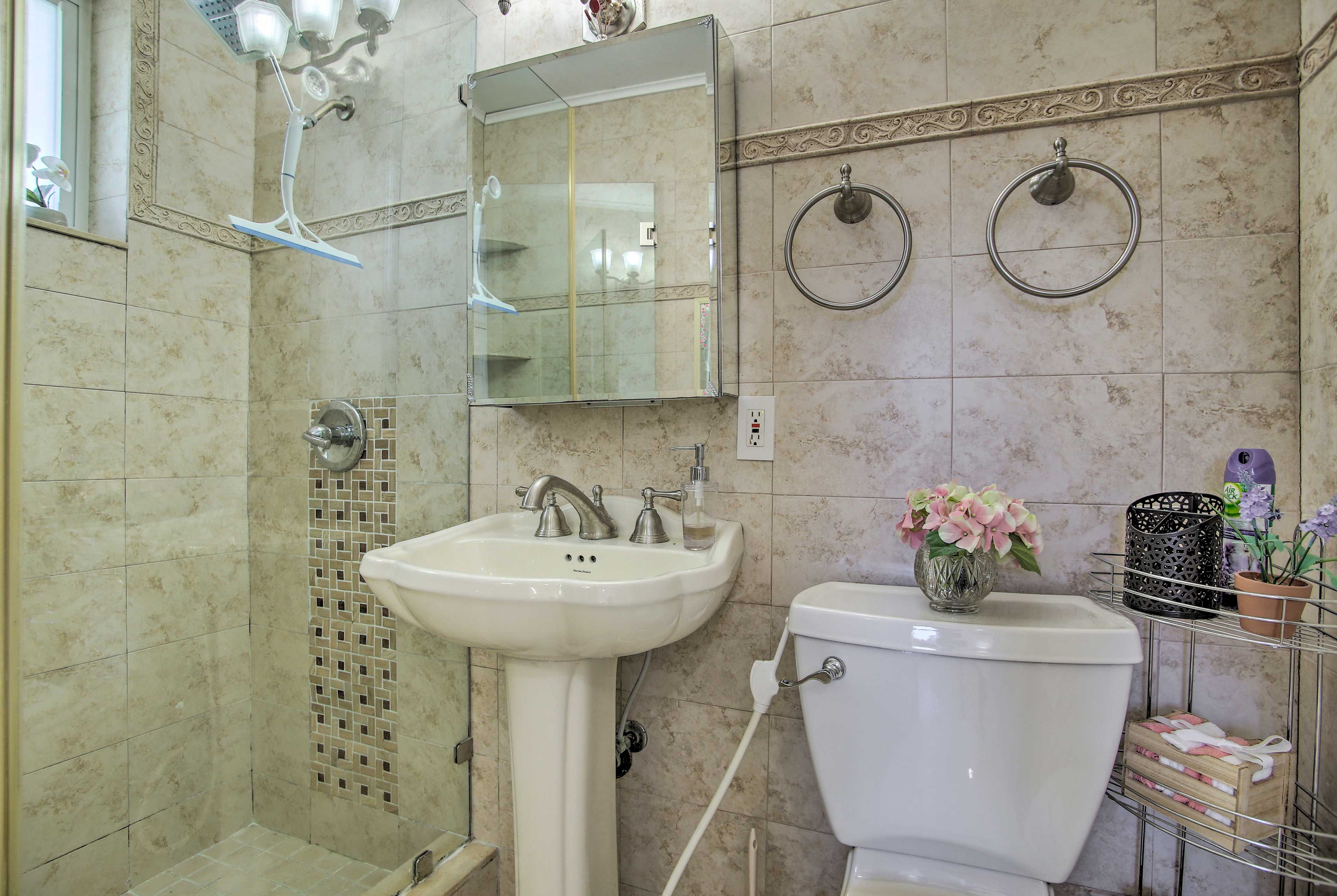 Full Bathroom
