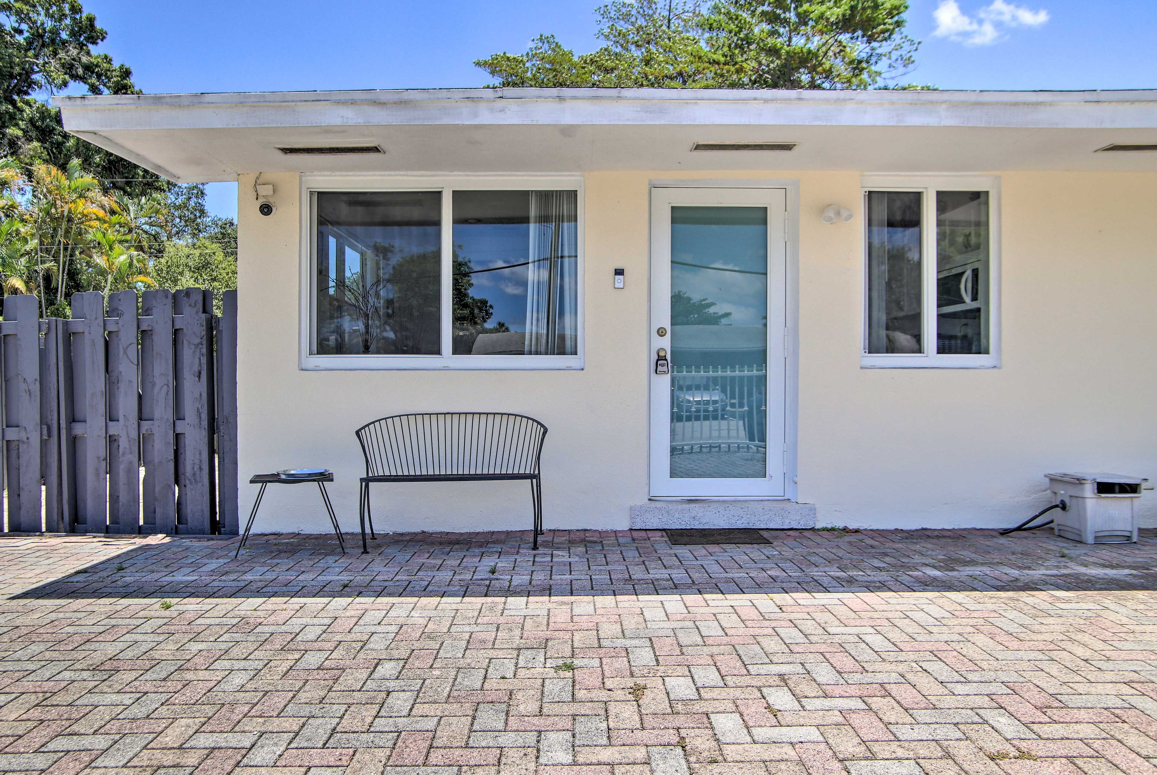 Exterior of Vacation Rental | Lockbox Entry