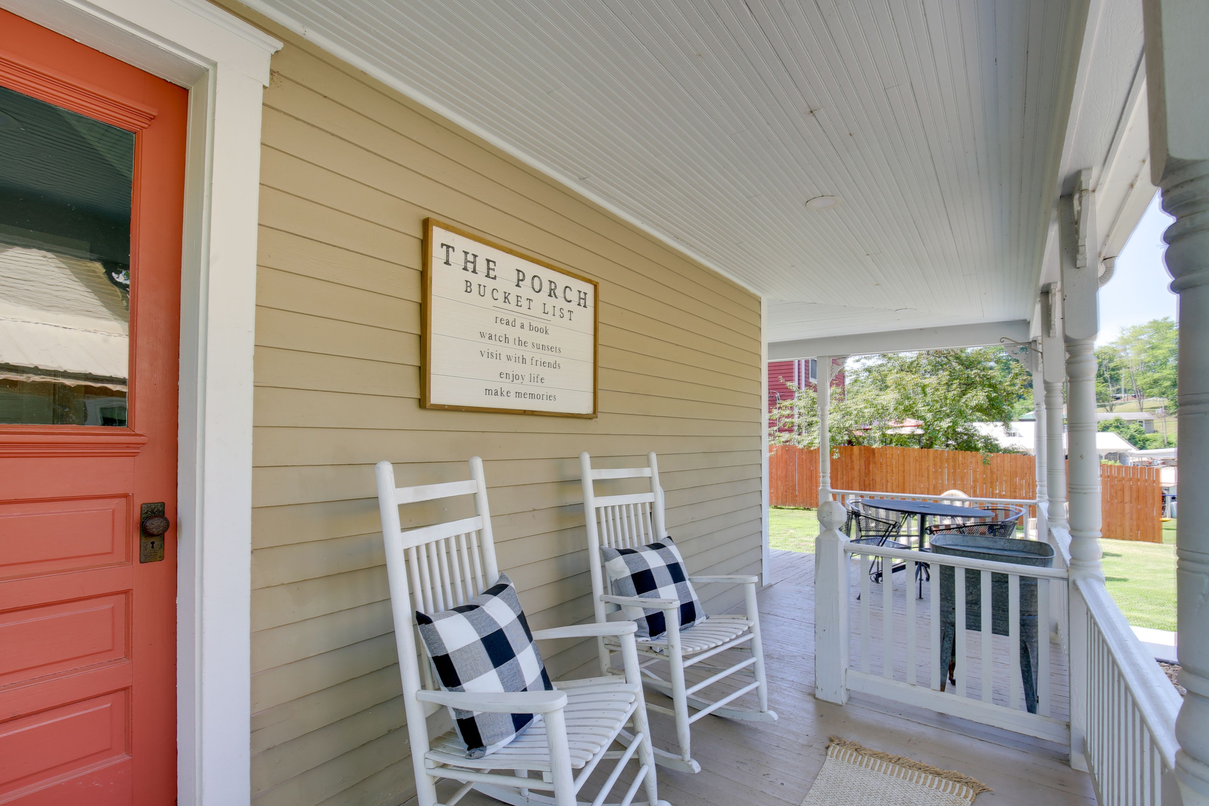 Shared Porch | Gas Grill