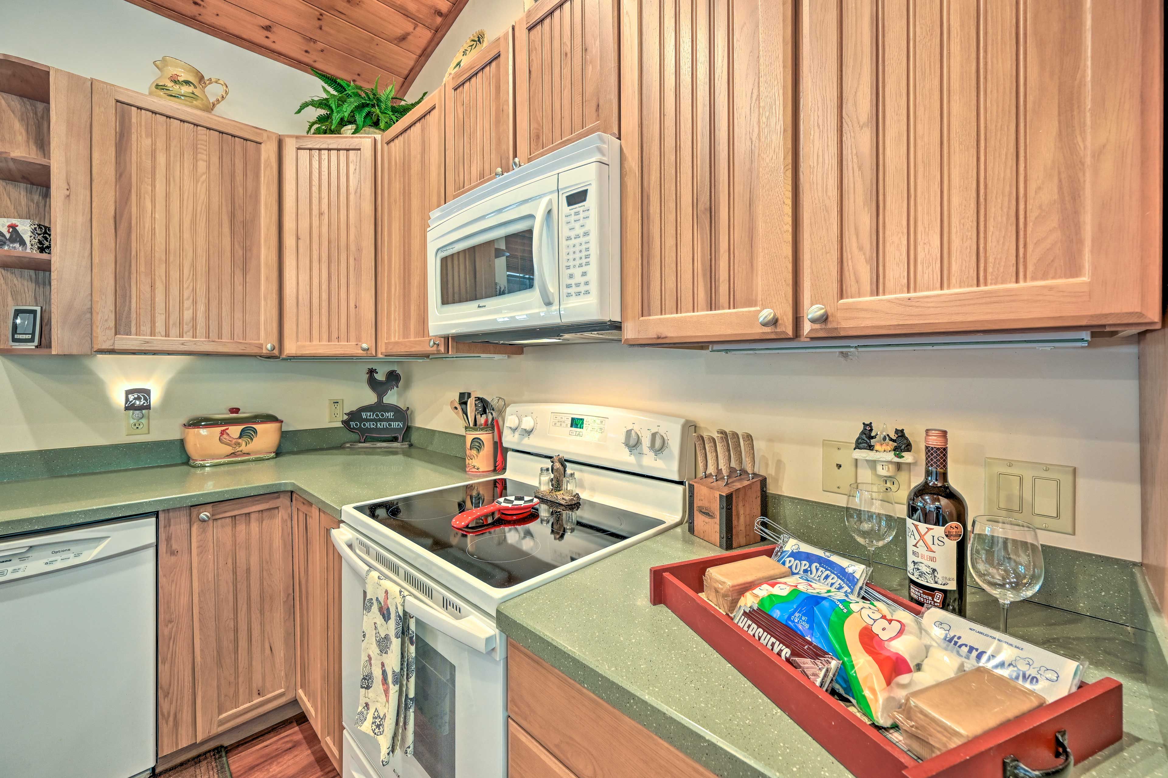 Kitchen | Spices Provided
