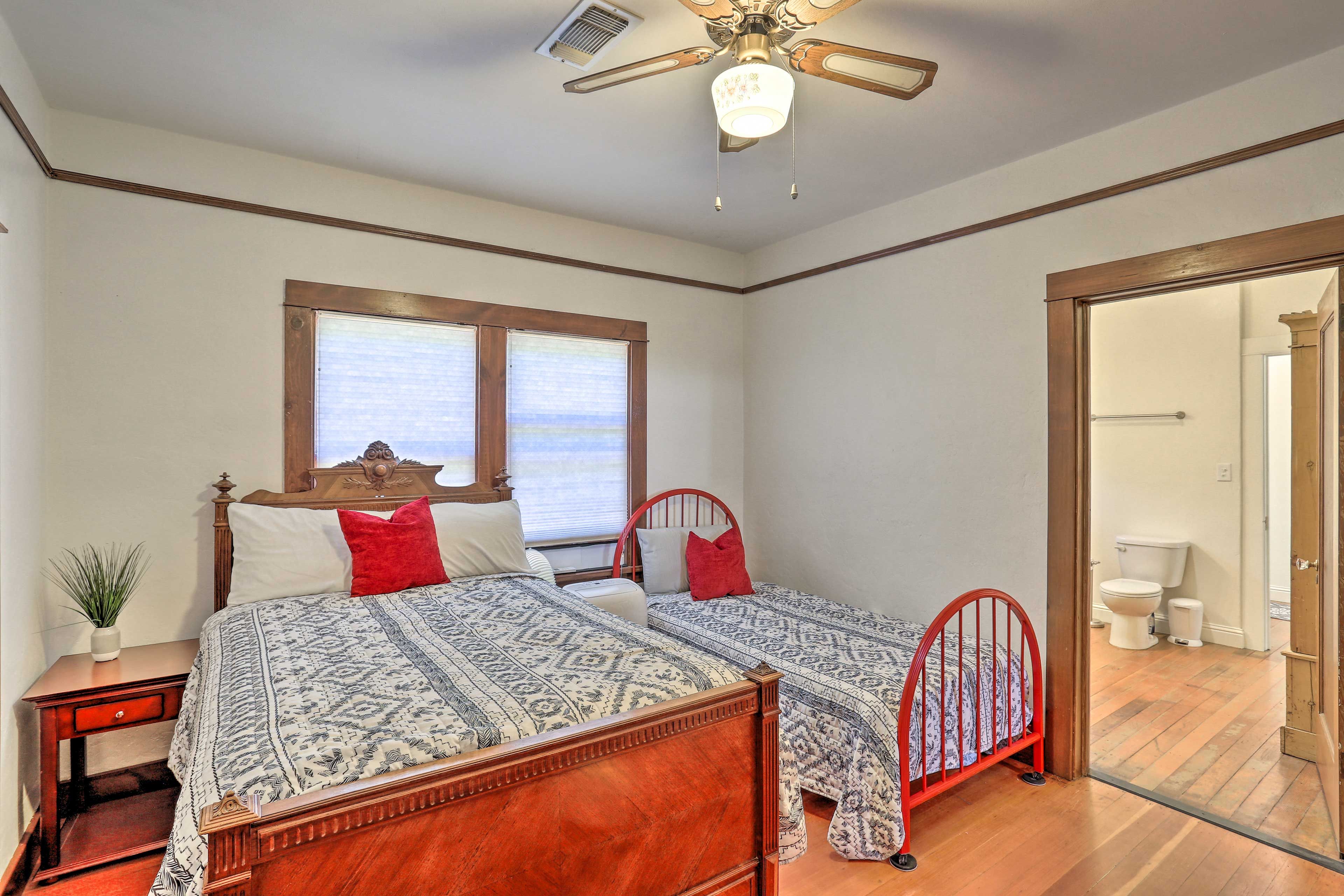 Bedroom 2 | Full Bed | Twin Bed | Main Floor | Linens Provided