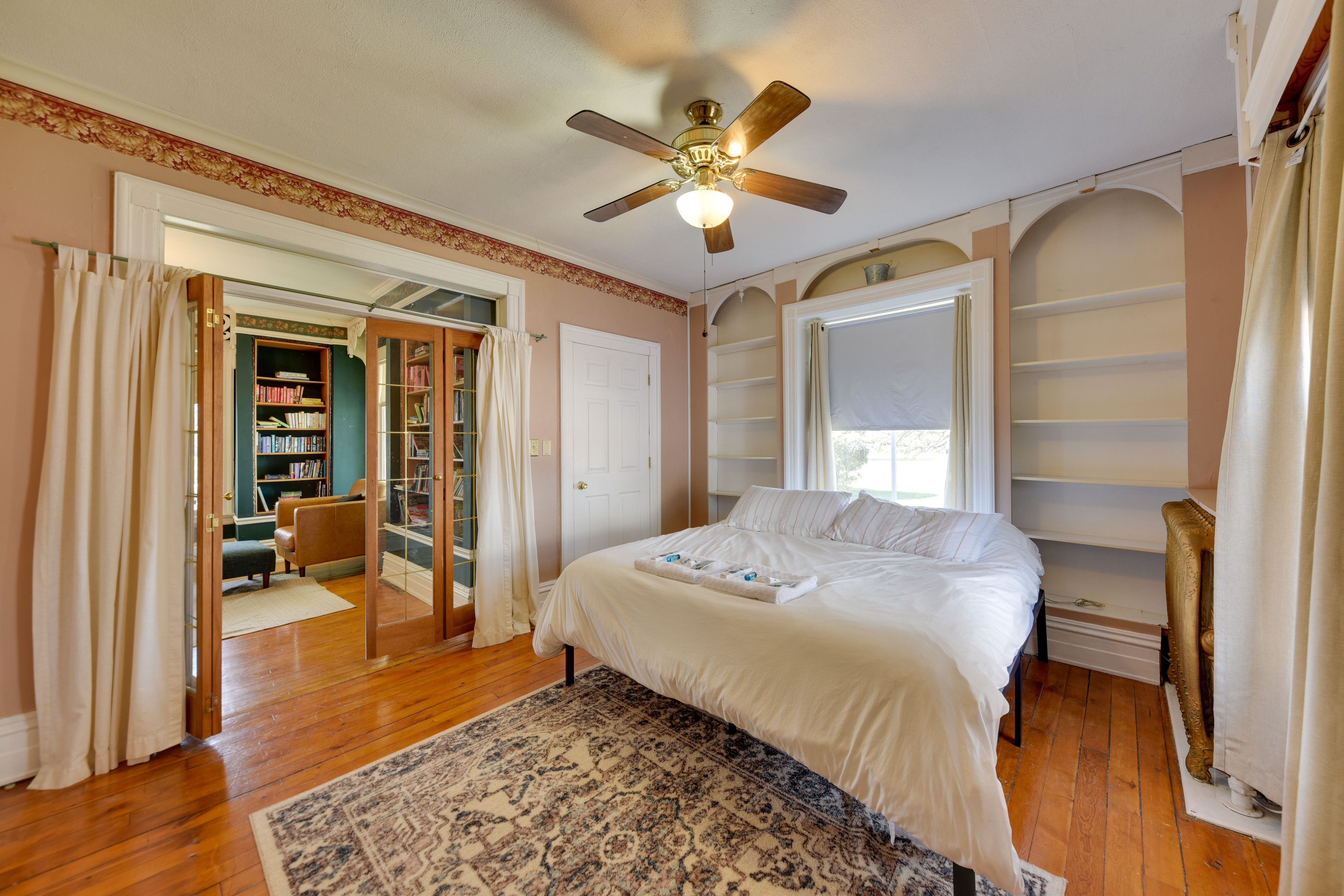 Bedroom 1 | King Bed | Linens Provided
