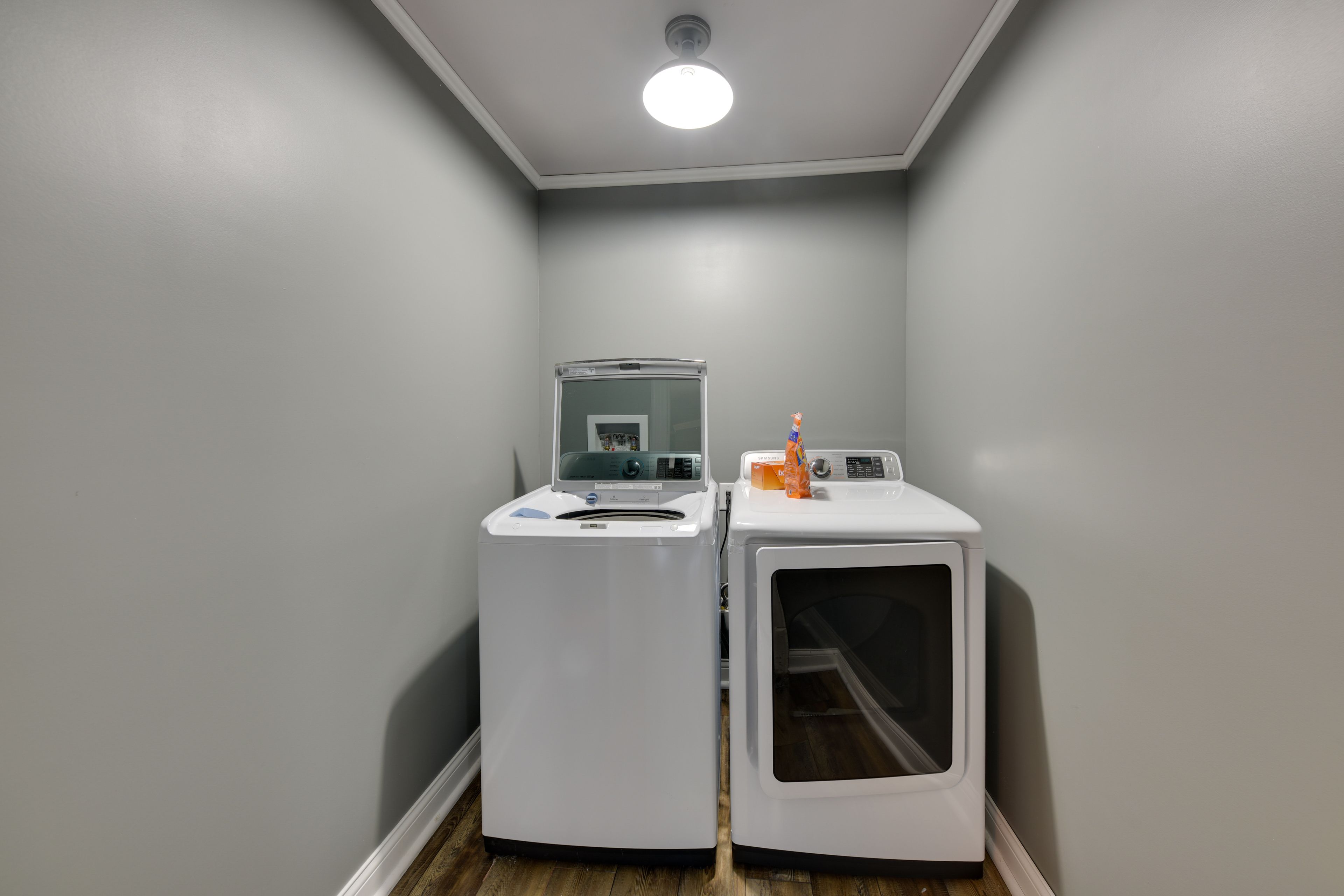 Washer & Dryer