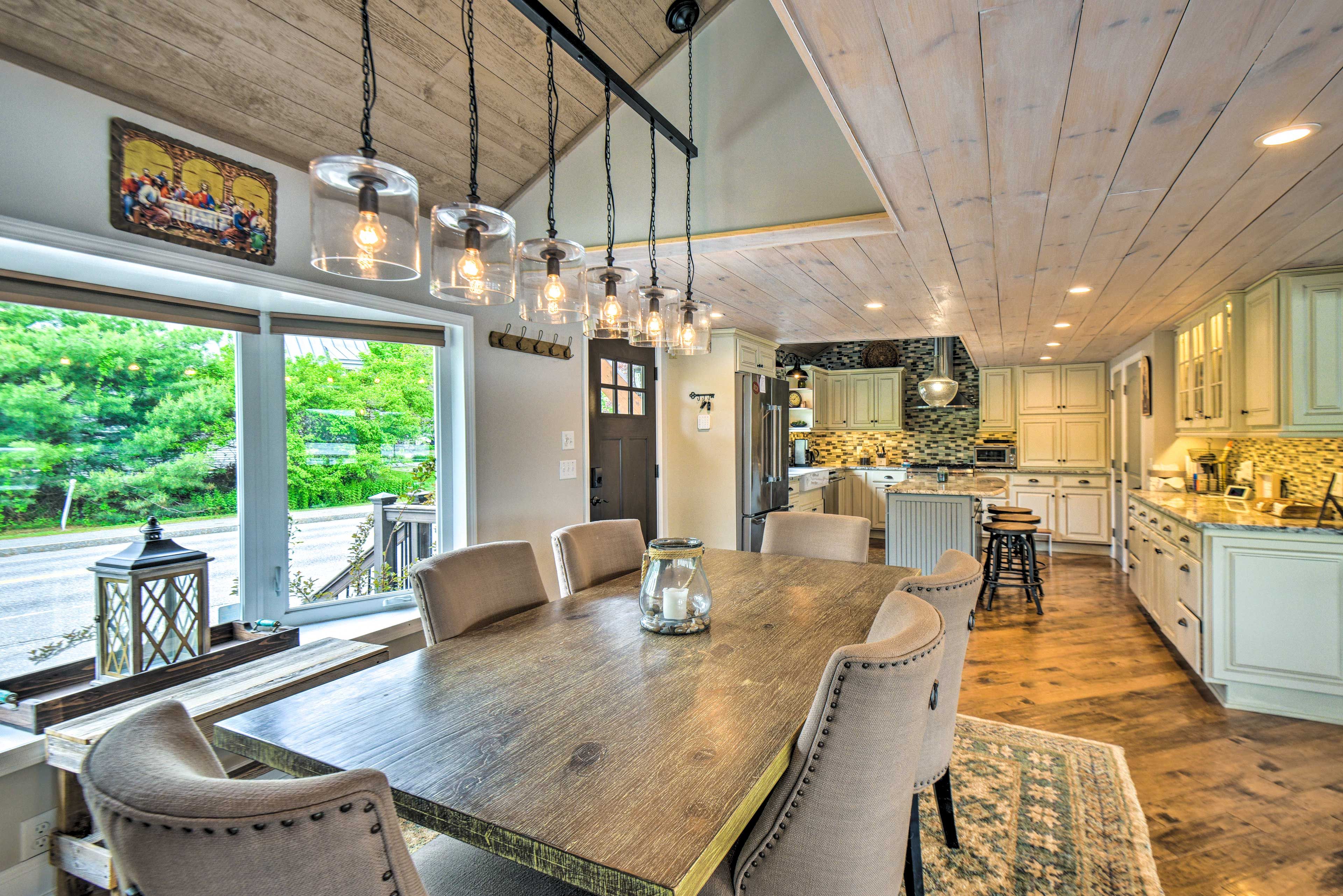 Dining Area | Dishware/Flatware | Trash Bags/Paper Towels