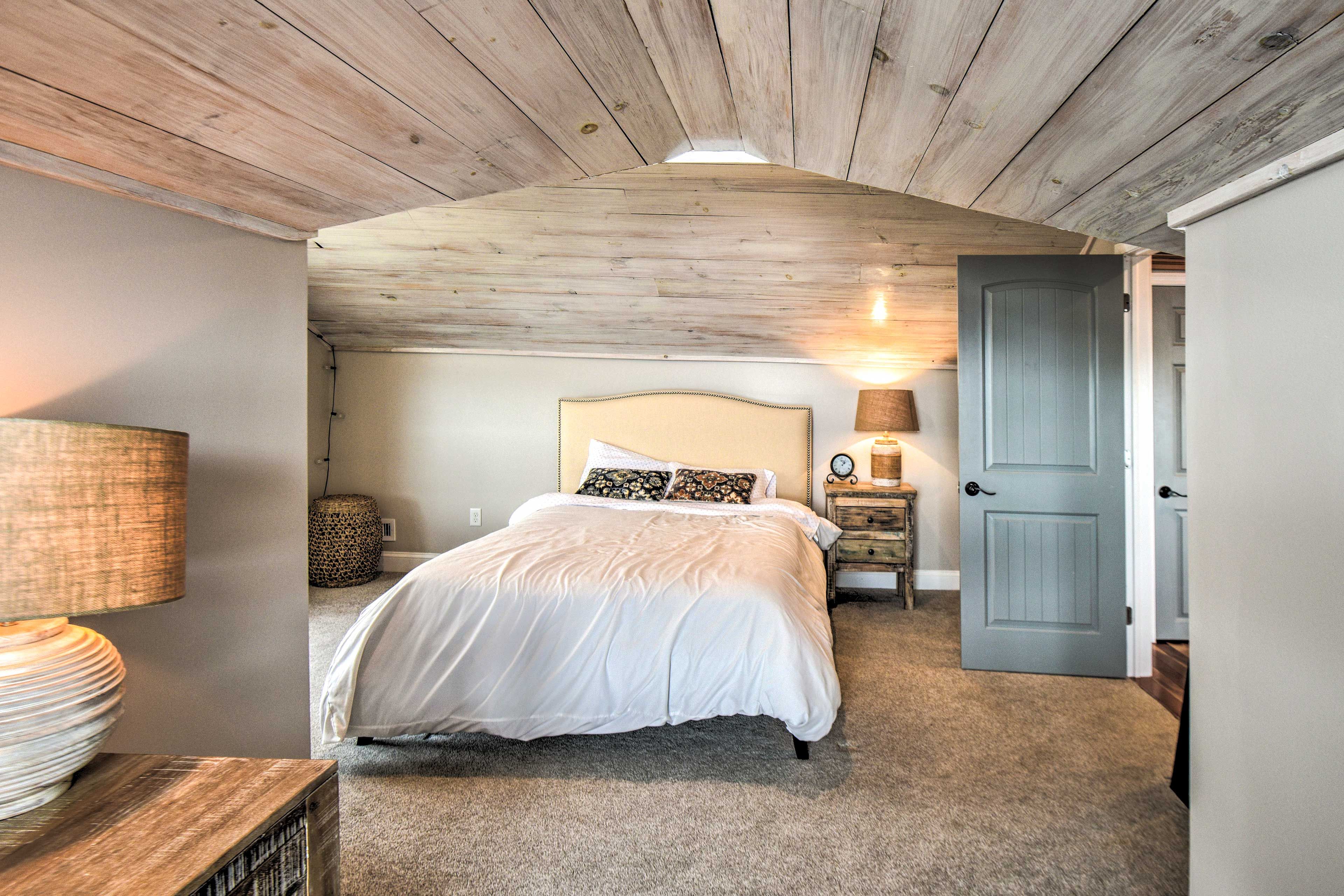 Bedroom 3 | Queen Bed | 2nd Floor