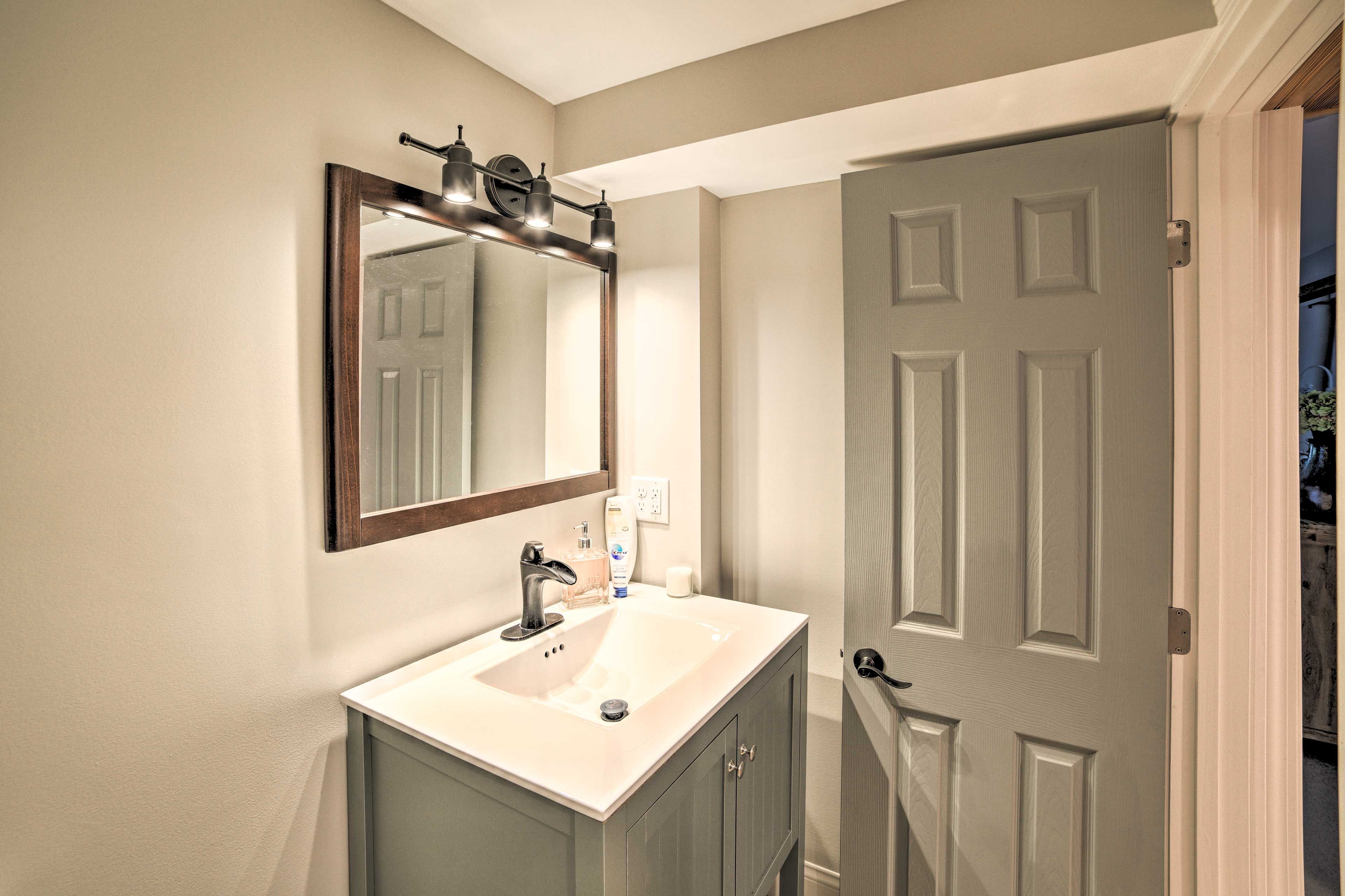 Full Bathroom | Basement