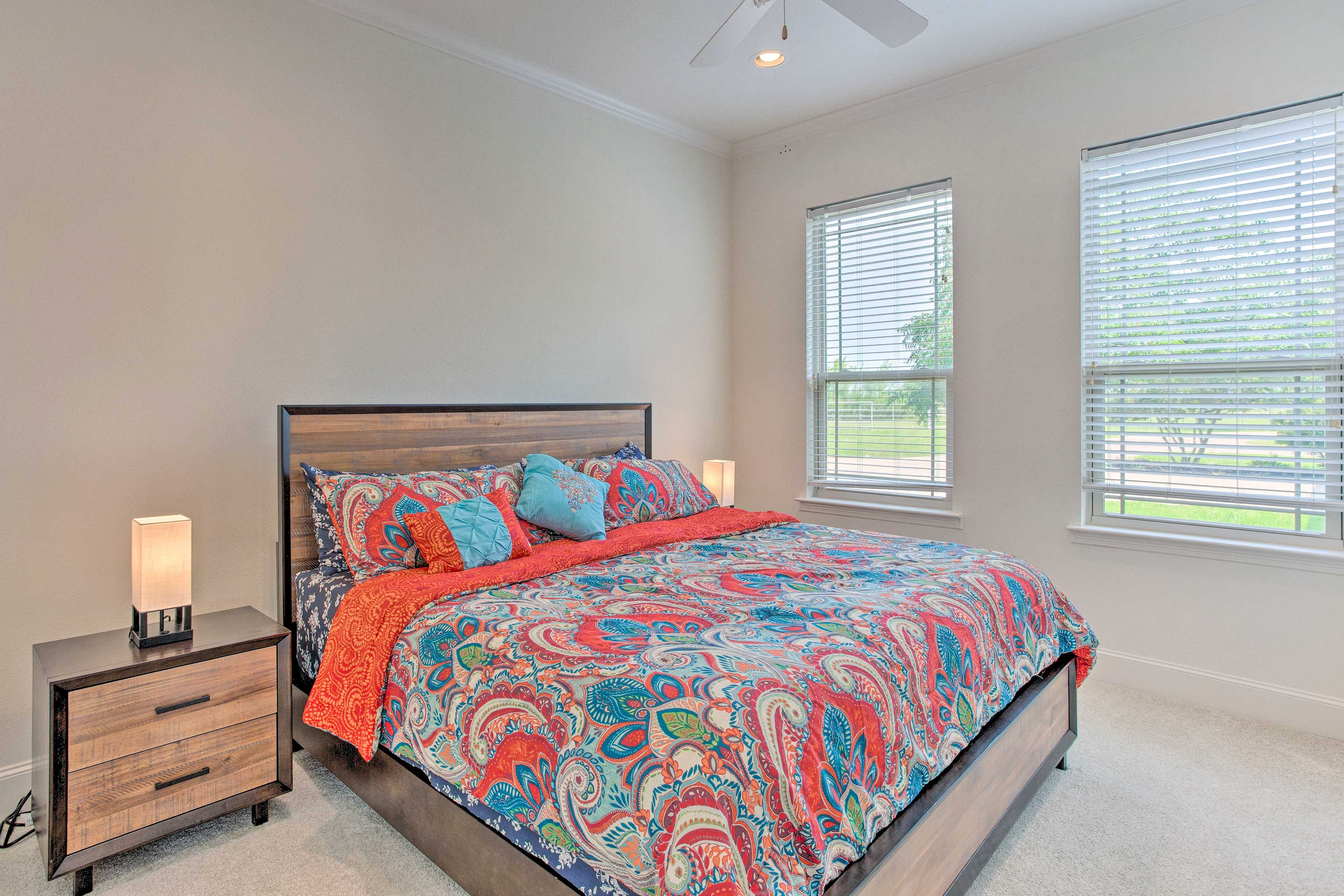 Bedroom 2 | King Bed