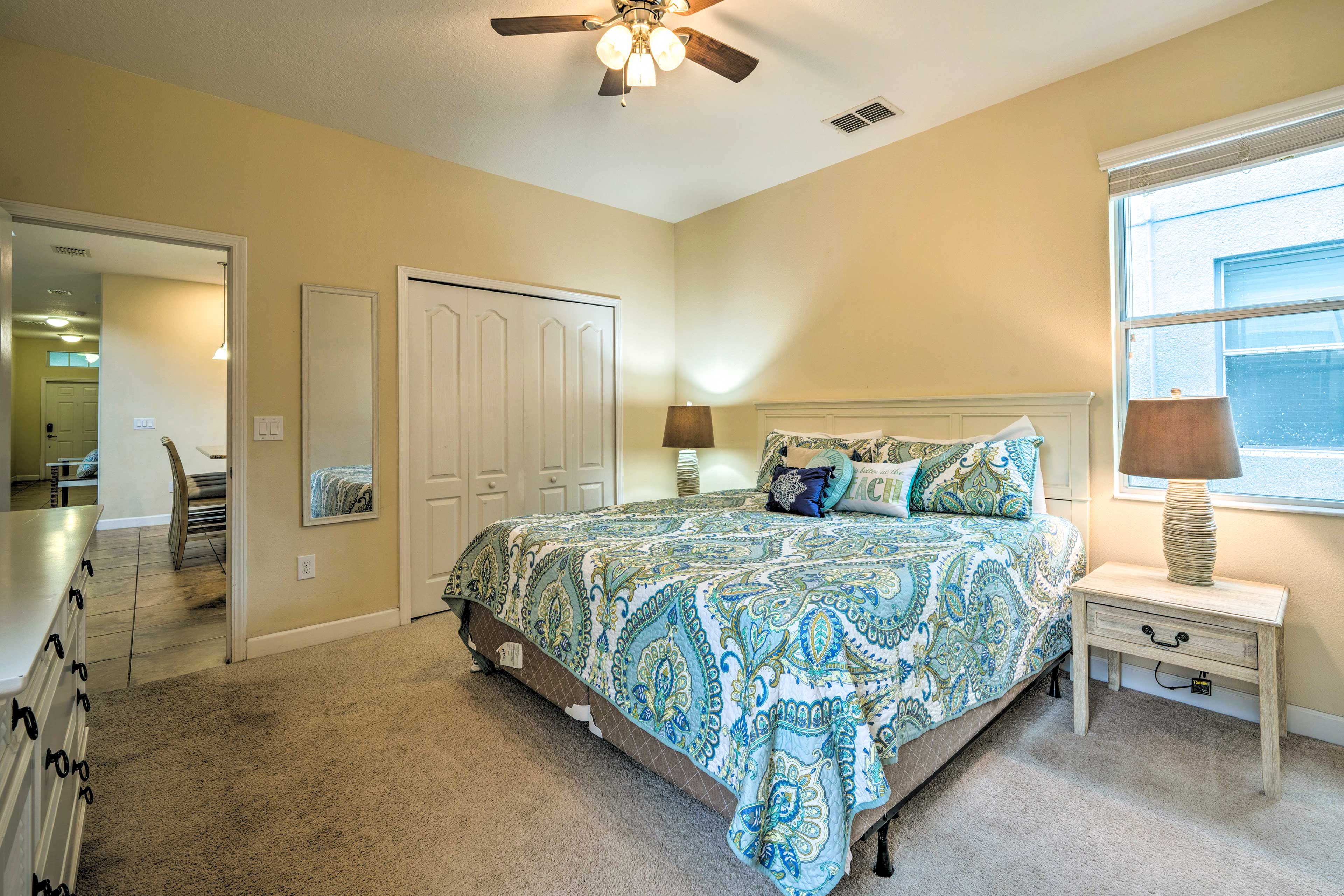 Bedroom 1 | King Bed | Smart TV