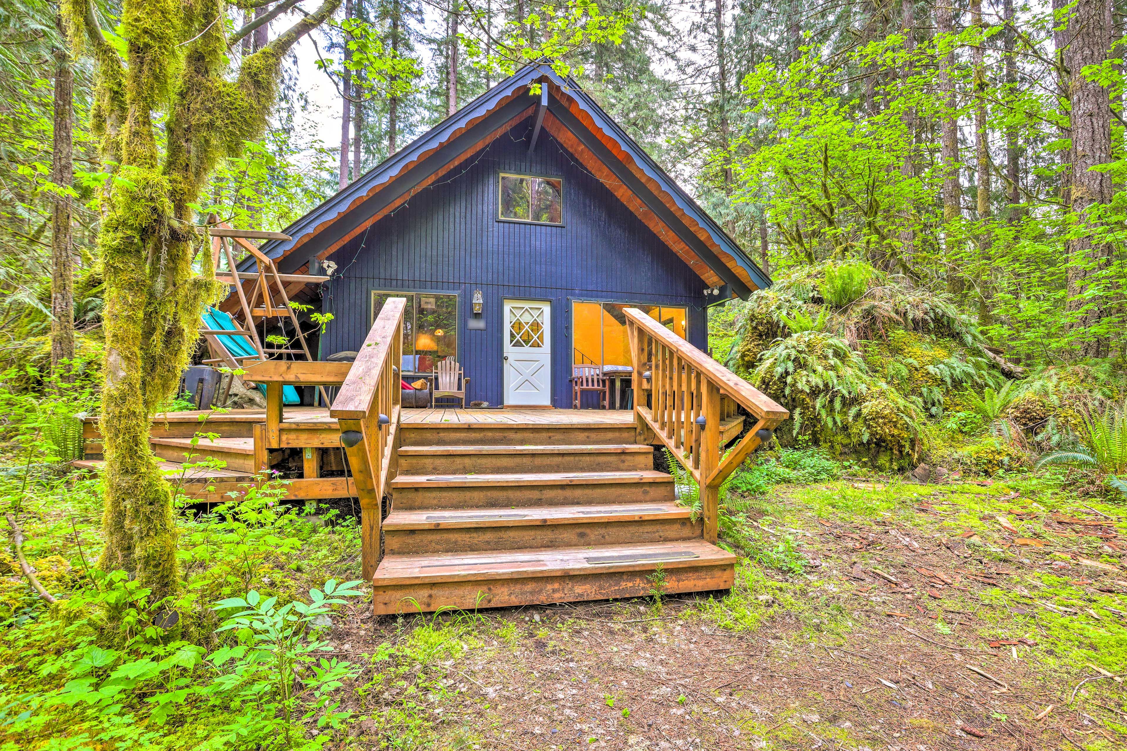 Deming Vacation Rental | 2BR | 2BA | 1,486 Sq Ft | Stairs Required