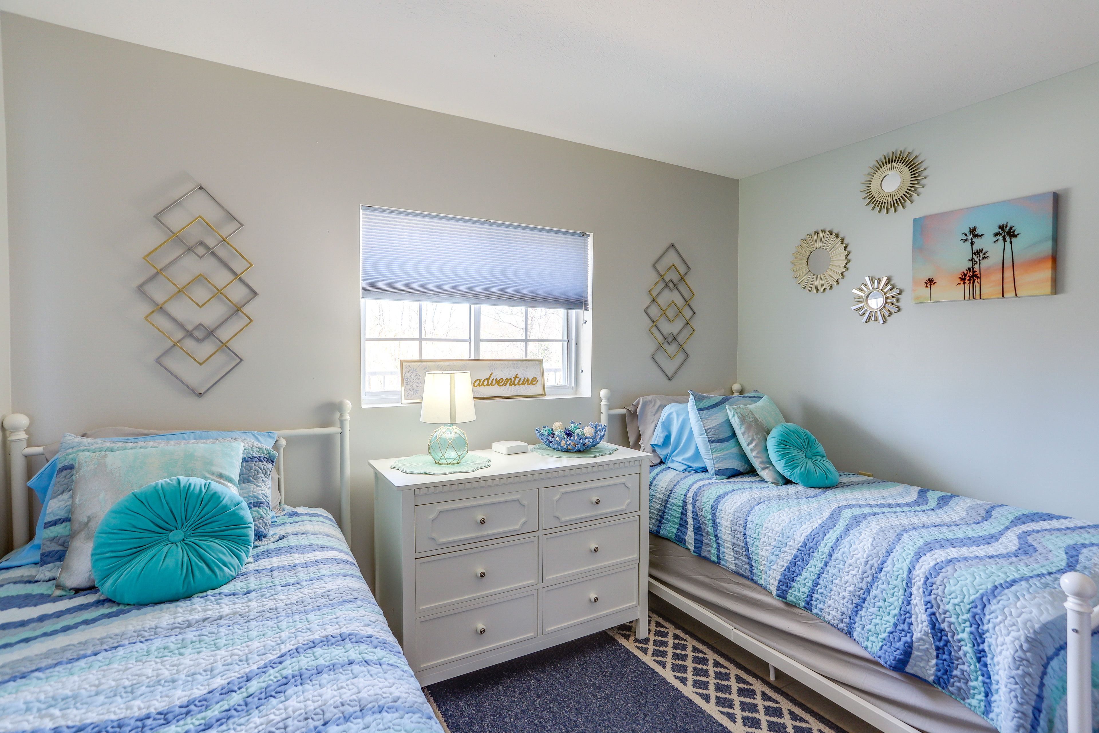 Bedroom 2 | 2 Twin Beds