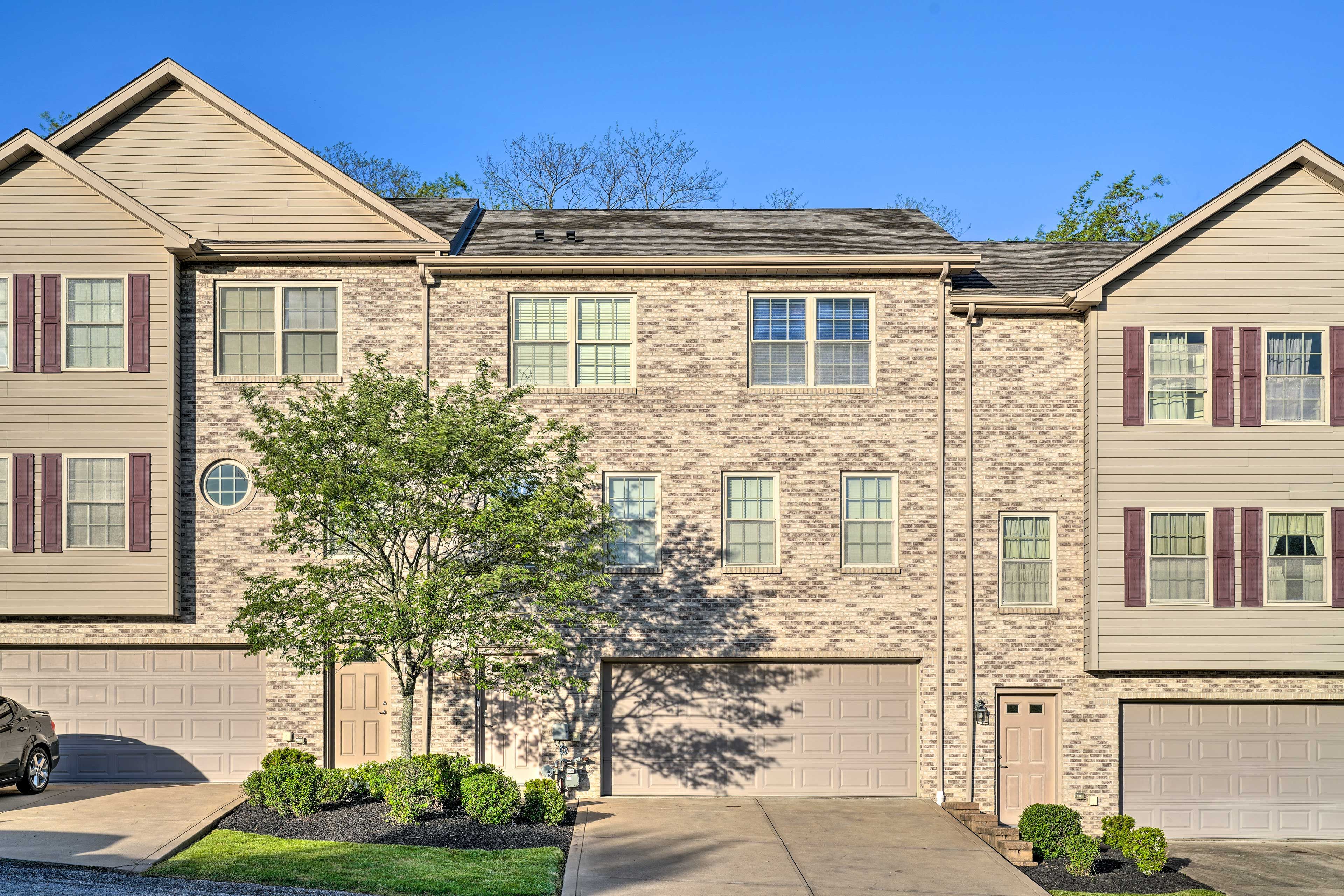 Monroeville Vacation Rental | 3BR | 2.5BA | 1,404 Sq Ft | Stairs Required