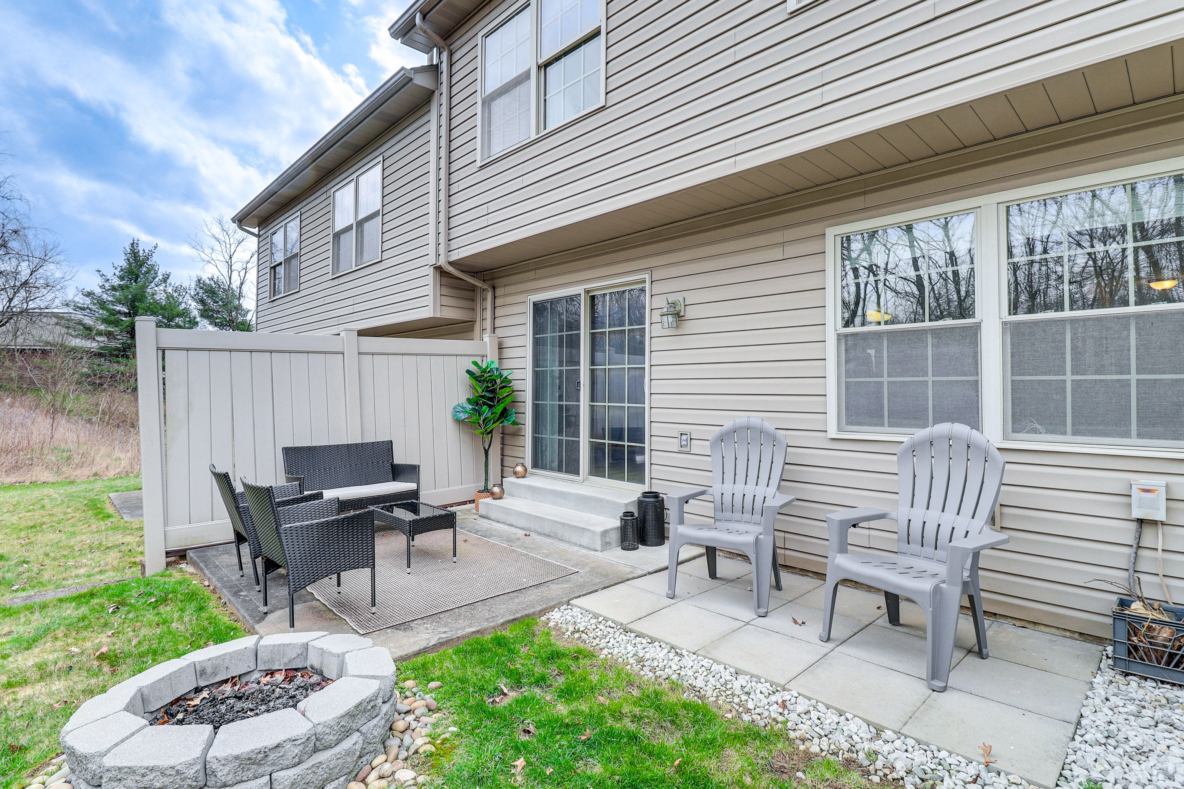 Patio | Fire Pit