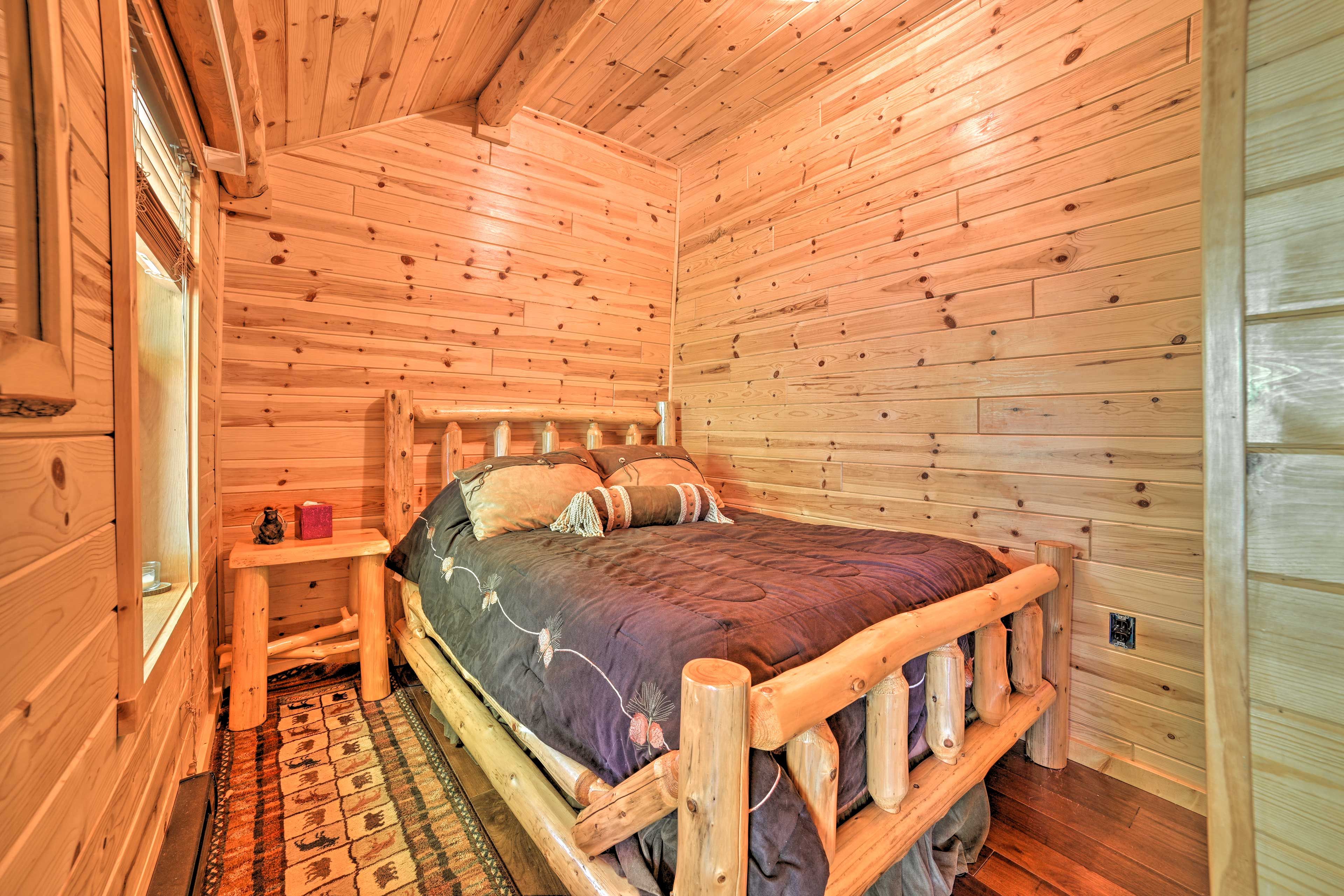Bonus Room 2 | Top Level | Full Bed