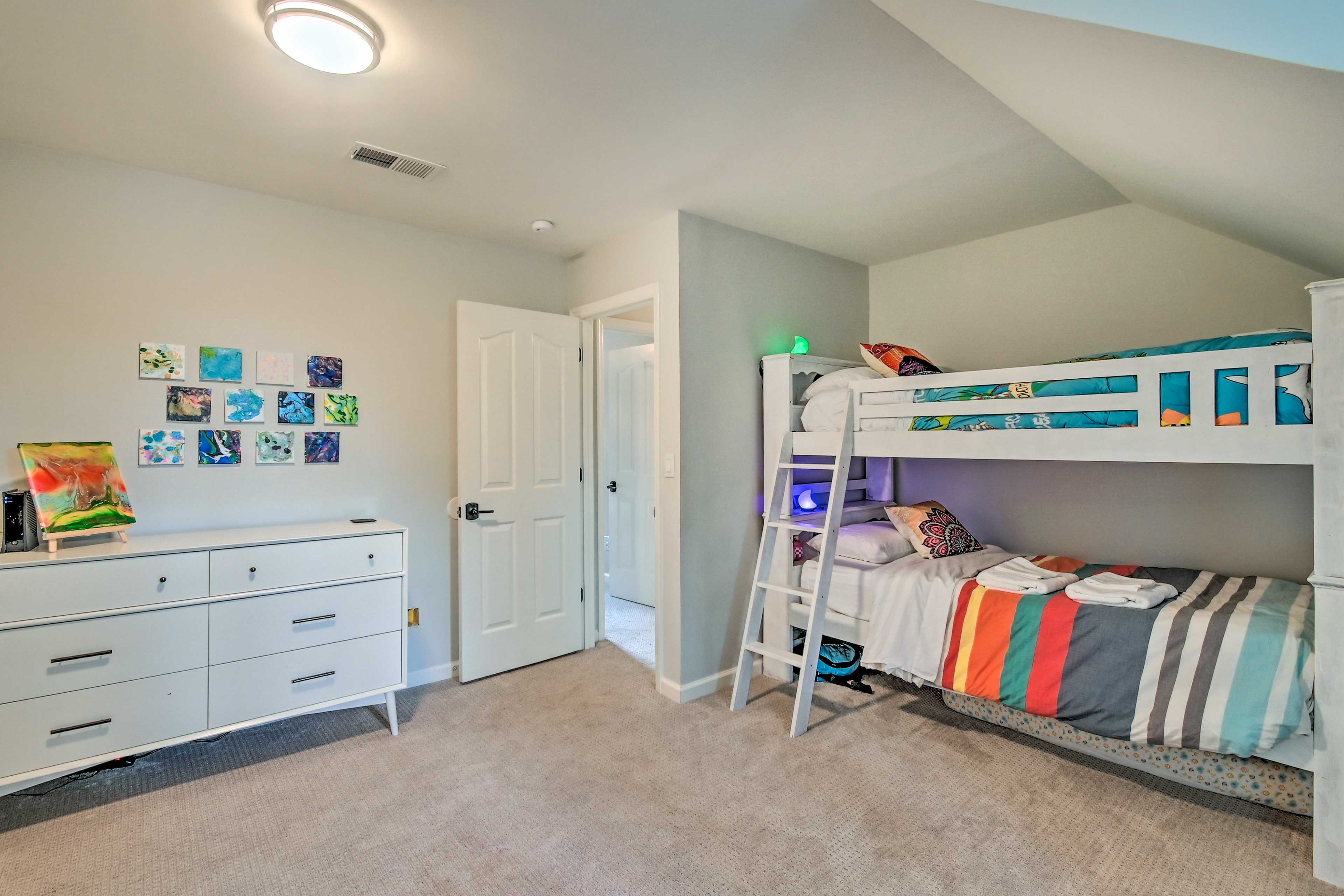 Bedroom 4 | Twin Bunk Bed | Twin Air Mattress | Toddler Mattress | 2nd Floor