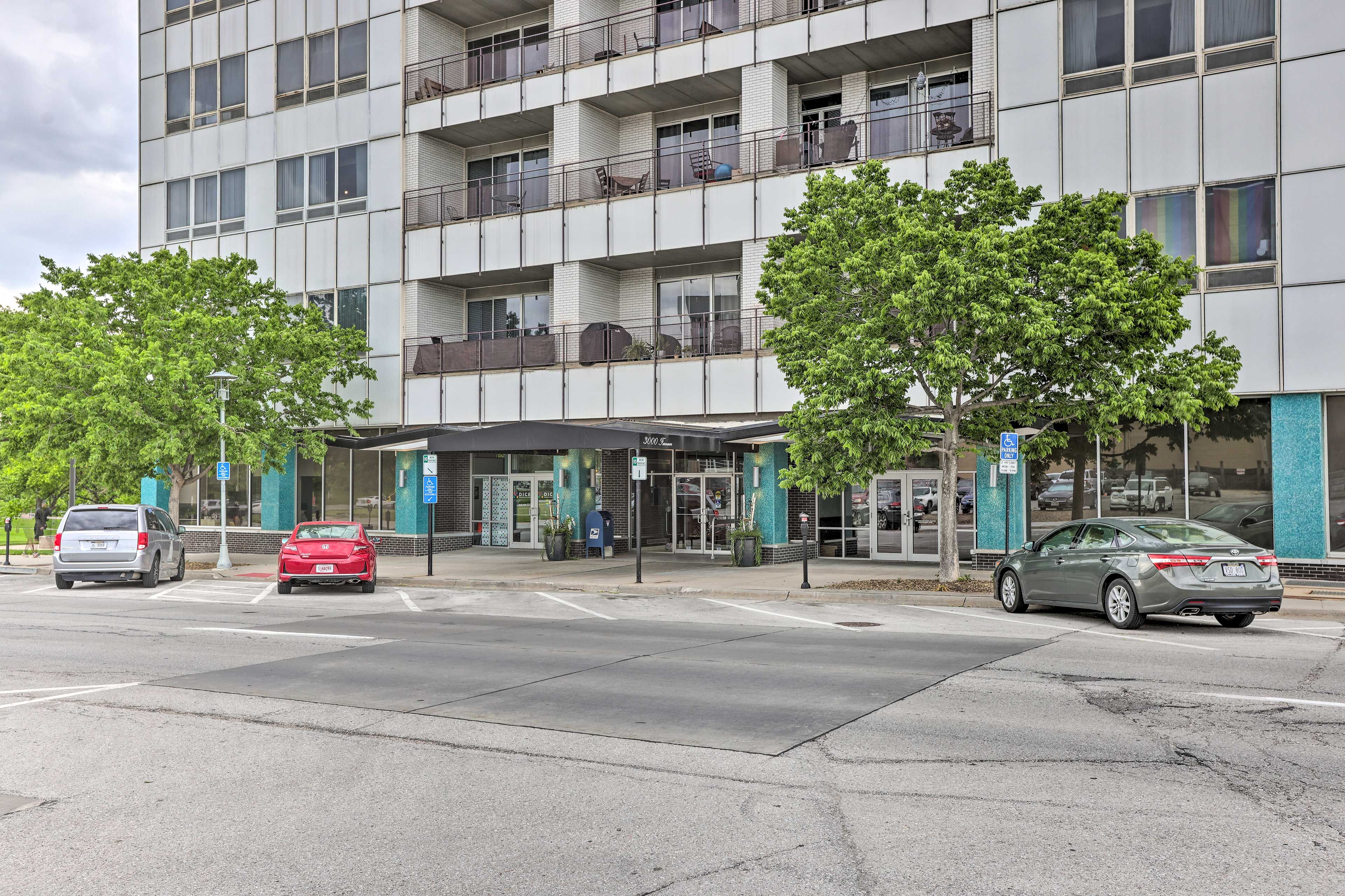 Condo Exterior | Self Check-In