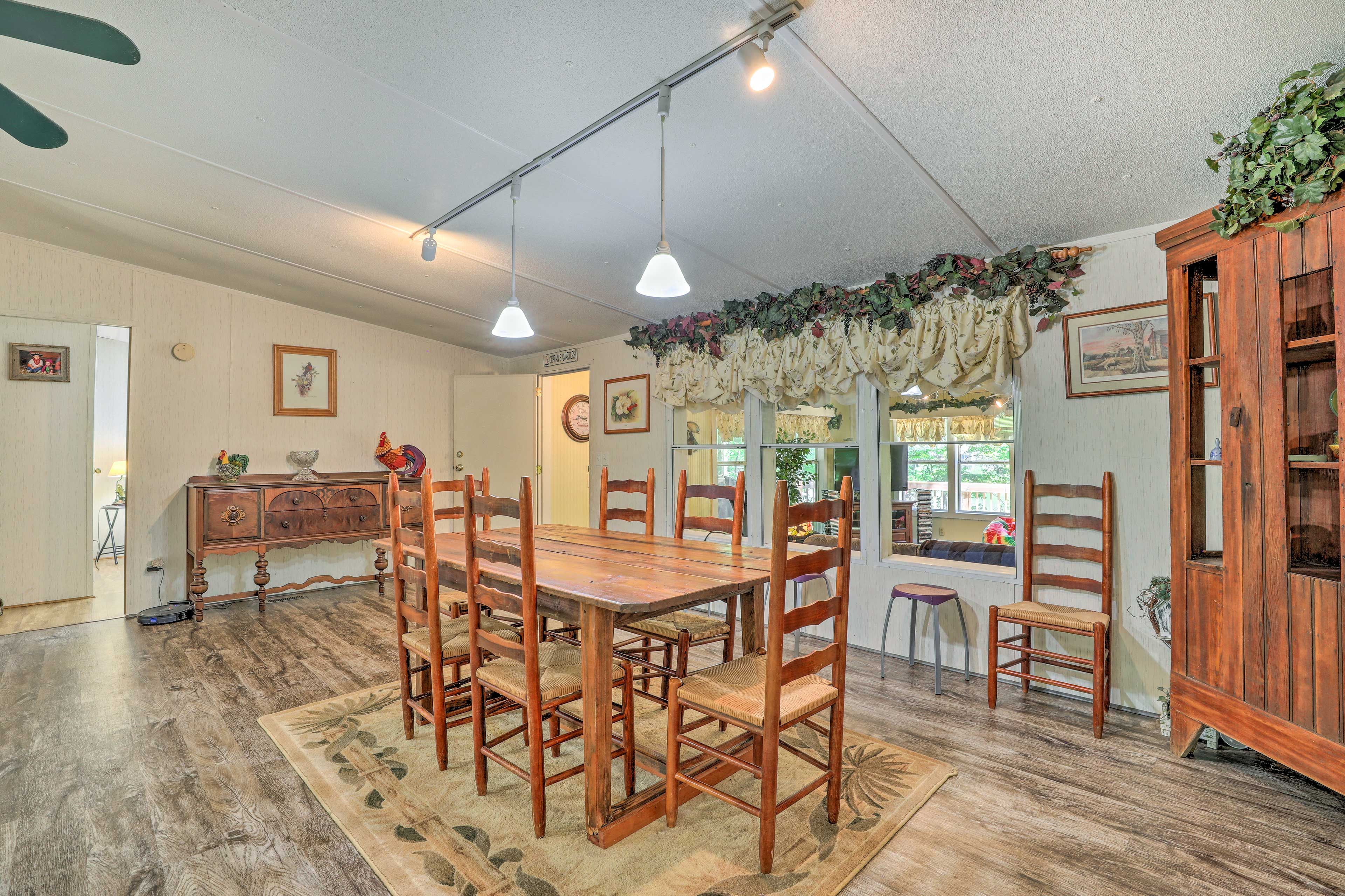 Dining Room | Board Games & Books