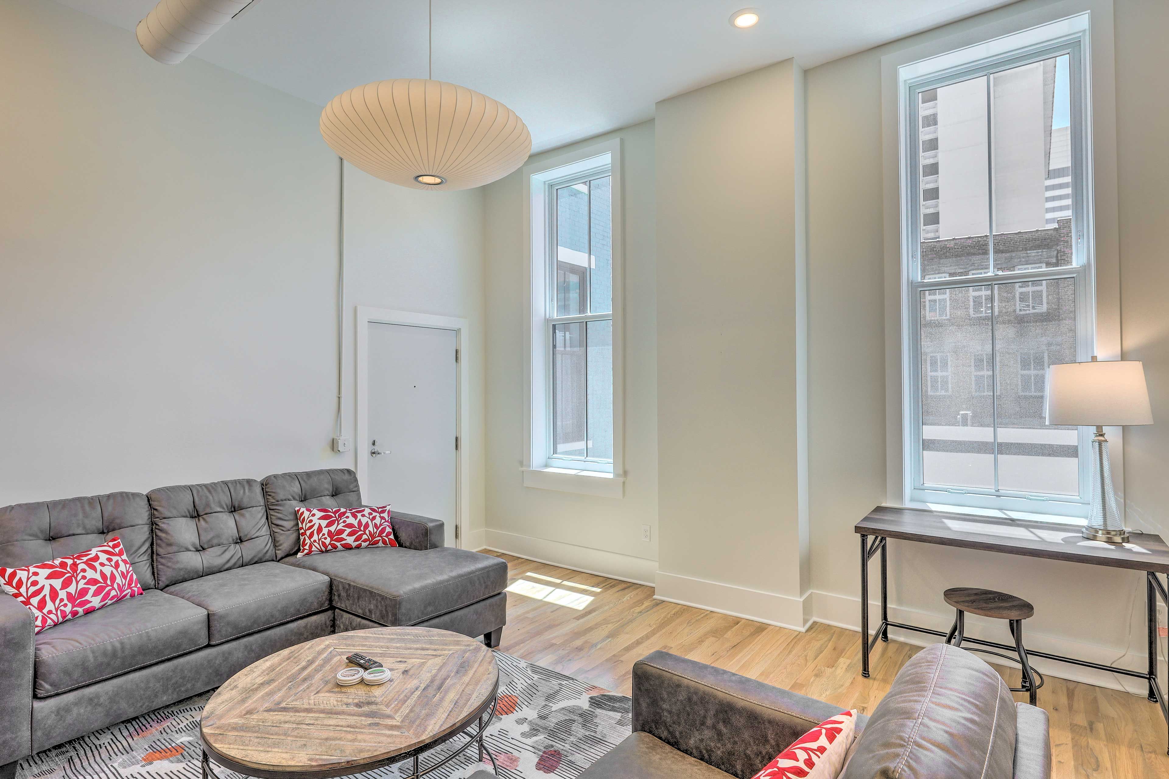 Living Room | Sleeper Sofa | Smart TV