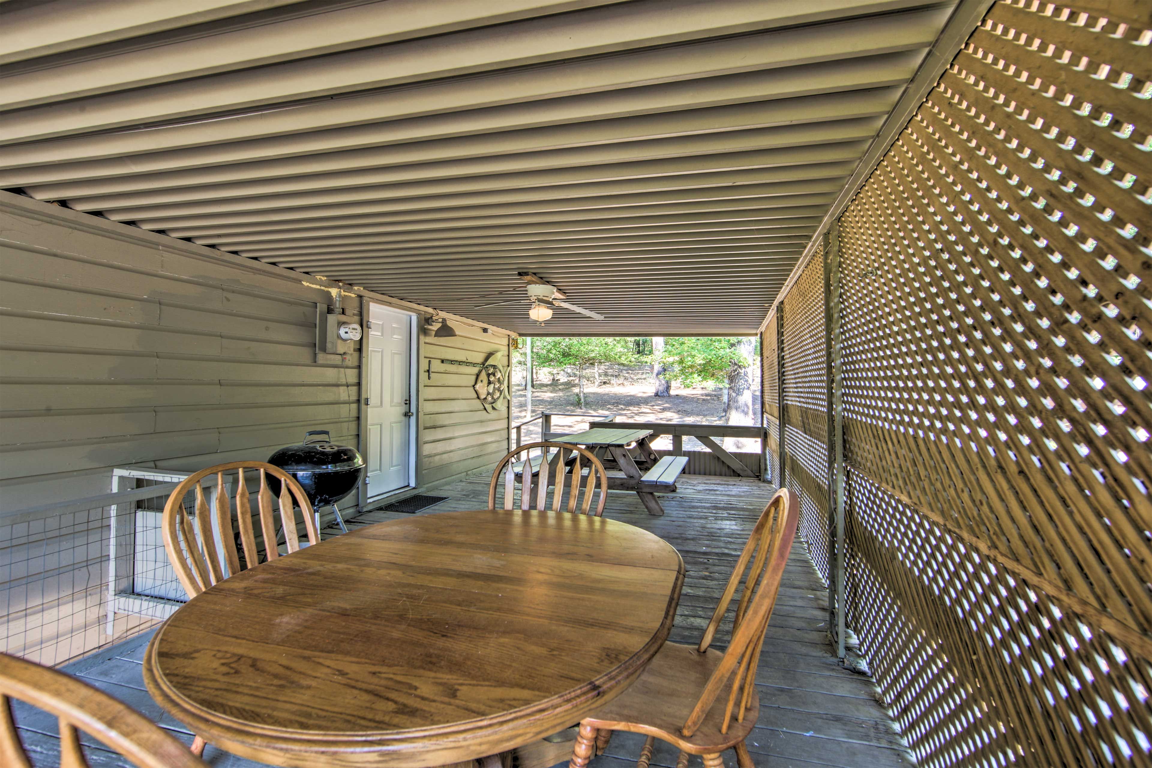 Deck | Picnic Area | Beach Chairs & Towels