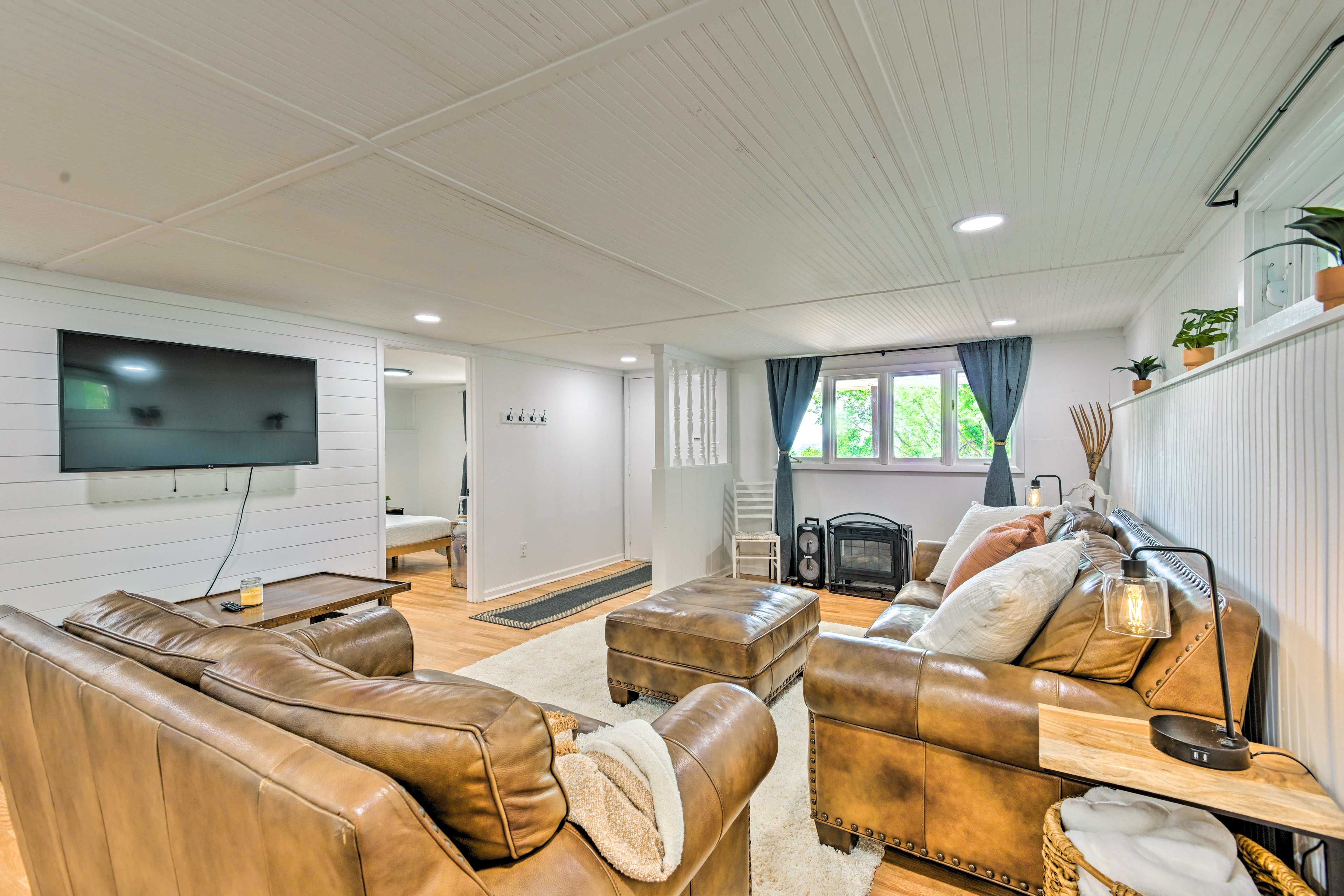 2nd Living Room | Lower Level | Smart TV | Fireplace