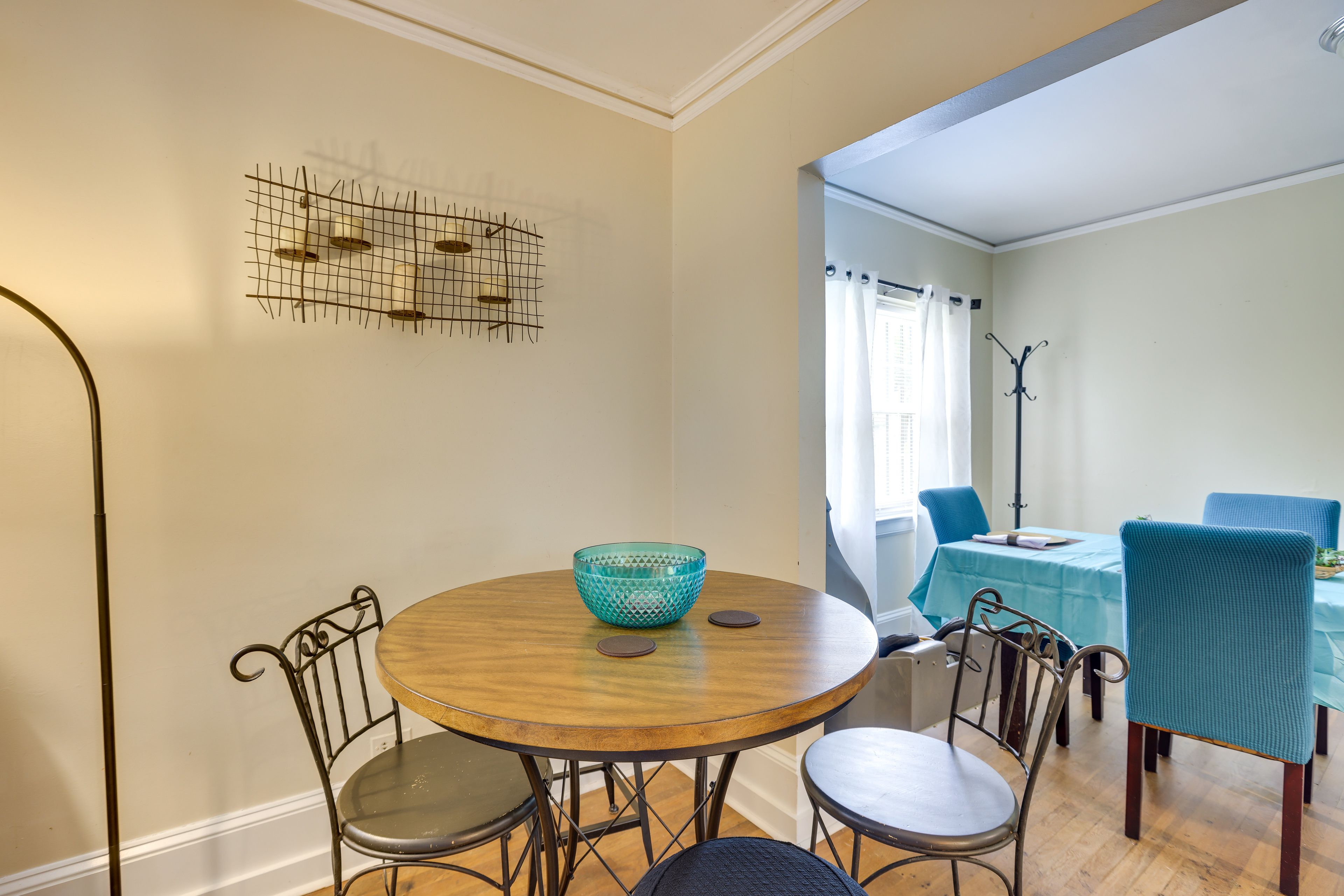 Additional Dining Area